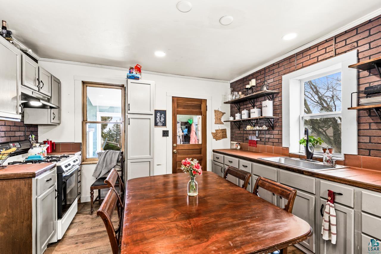 424 E 13th St, Duluth, MN 55811 Listing Photo  9