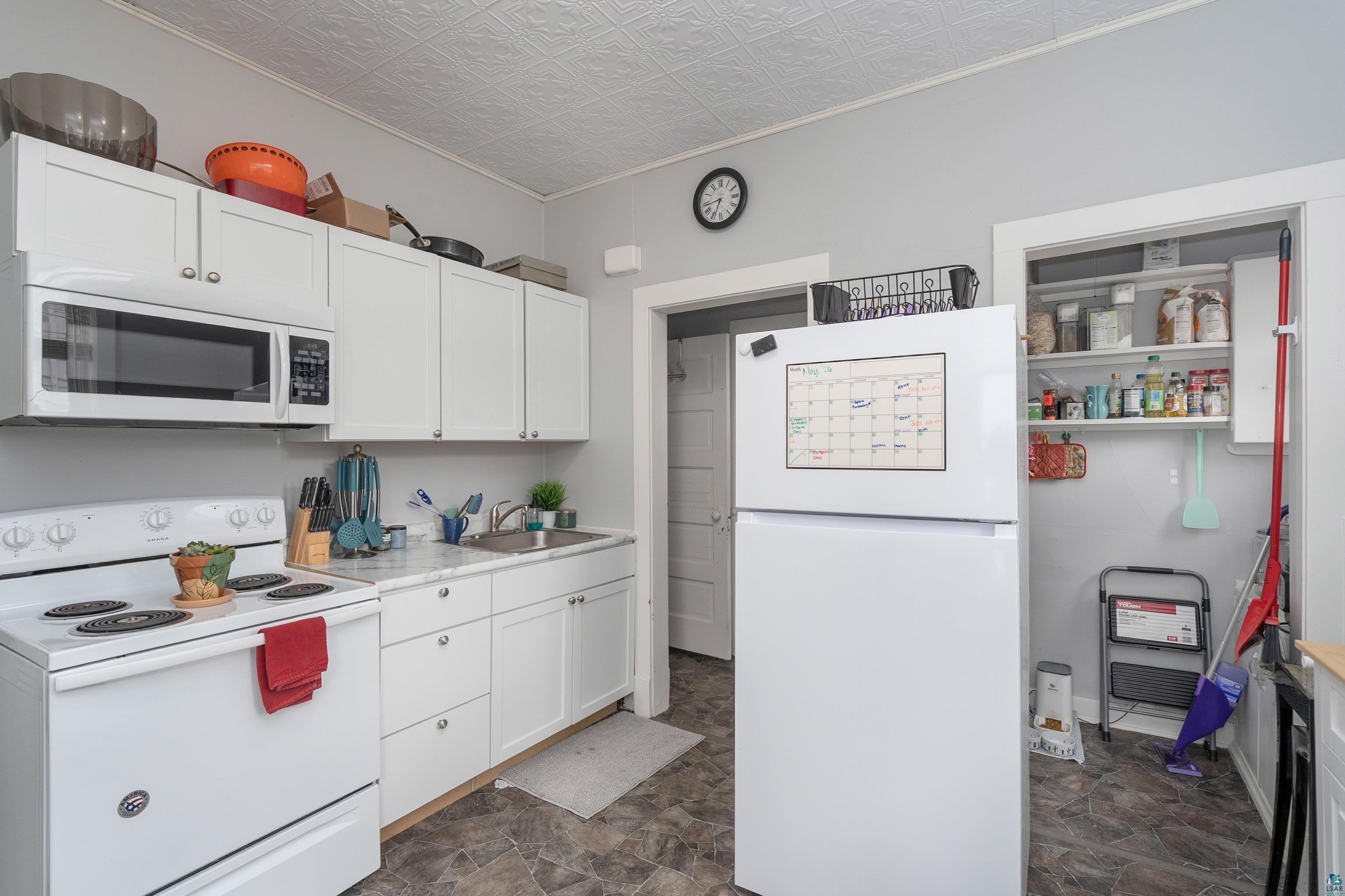 3019 Restormel St, Duluth, MN 55806 Listing Photo  3