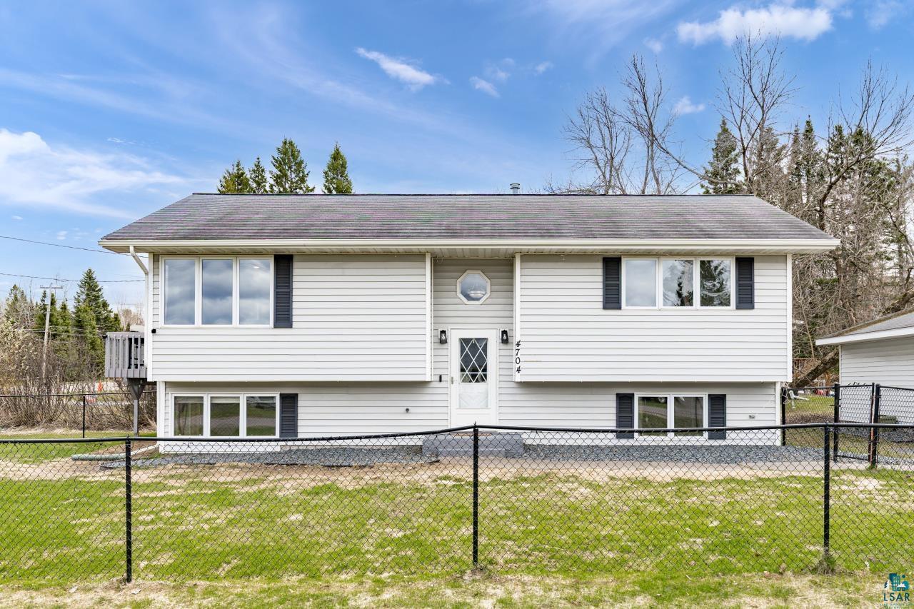 4704 Portland Rd, Hermantown, MN 55811 Listing Photo  1