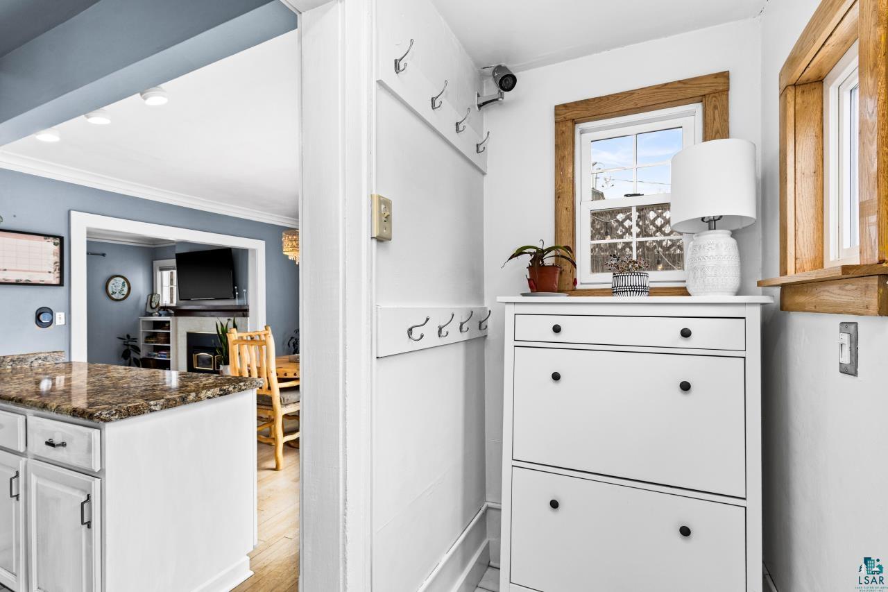 1831 Wallace Ave, Duluth, MN 55803 Listing Photo  17