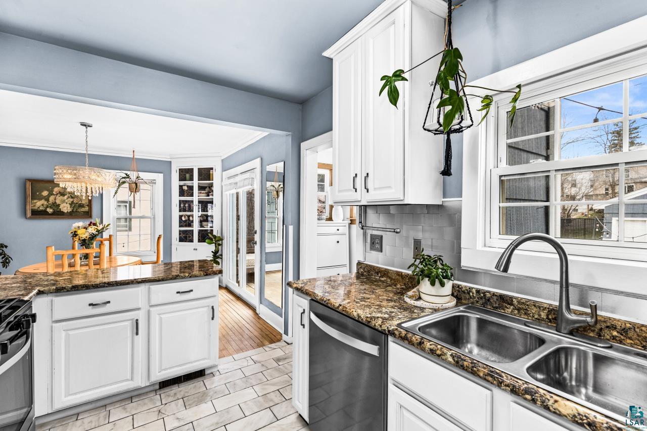 1831 Wallace Ave, Duluth, MN 55803 Listing Photo  18
