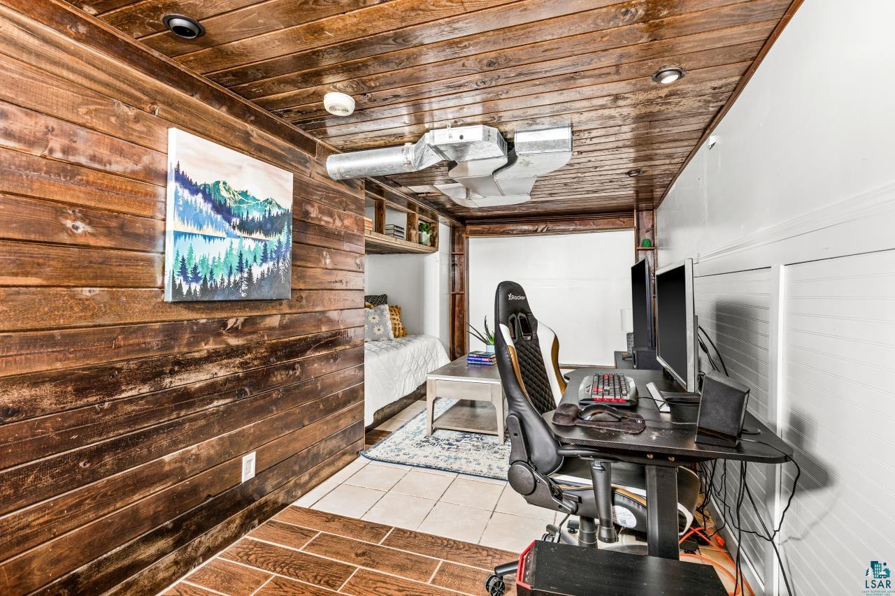 1831 Wallace Ave, Duluth, MN 55803 Listing Photo  36