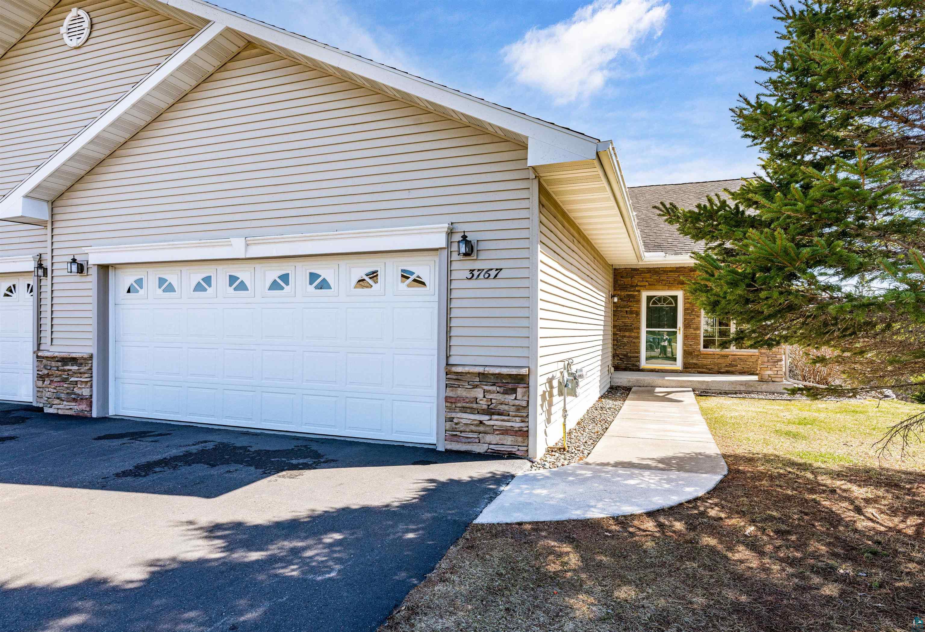 3767 Keene Creek Ln, #3767, Hermantown, MN 55811 Listing Photo  2