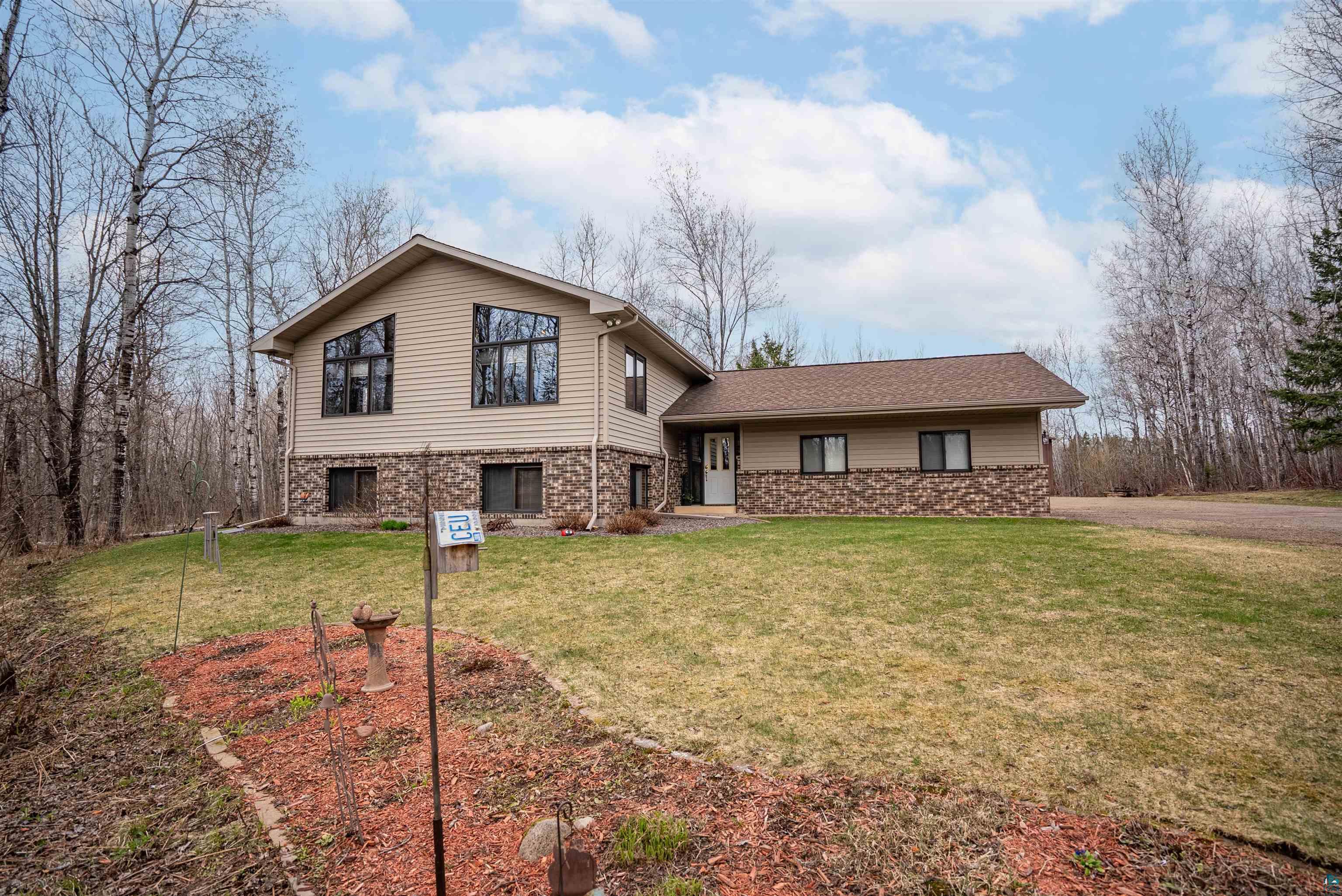 255 E Harney Rd, Esko, MN 55733 Listing Photo  2