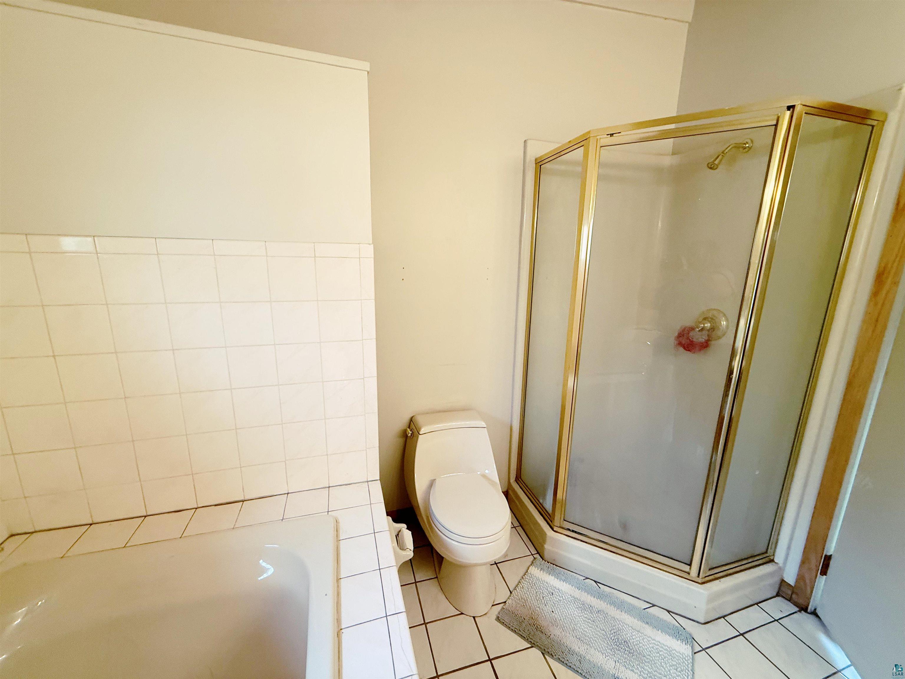  Listing Photo  12