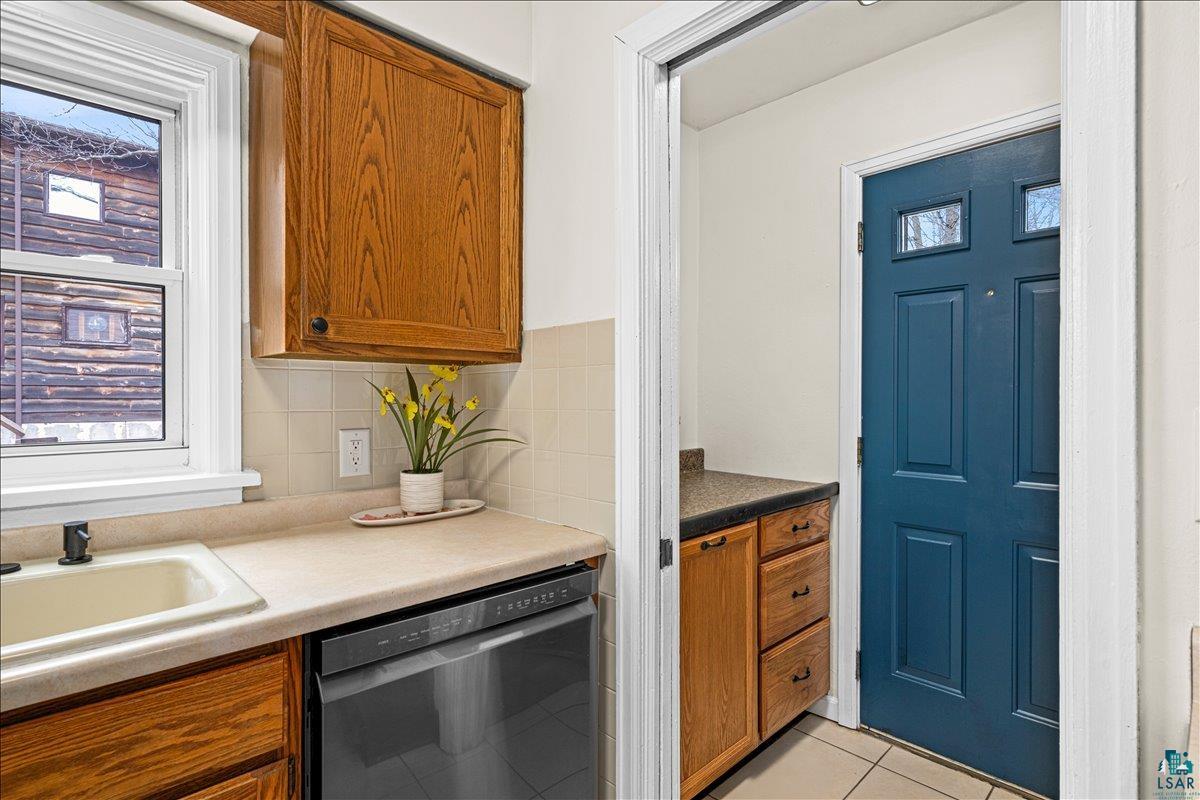 1625 Linzie Rd, Duluth, MN 55811 Listing Photo  10
