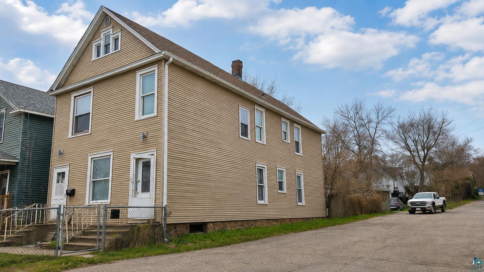 2713 W 3rd St, Duluth, MN 55806 Listing Photo  1