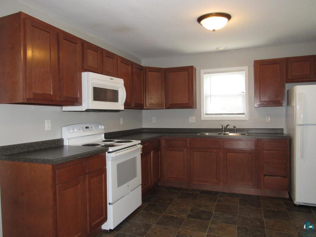 1806 Hughitt Ave, Superior, WI 54880 Listing Photo  2