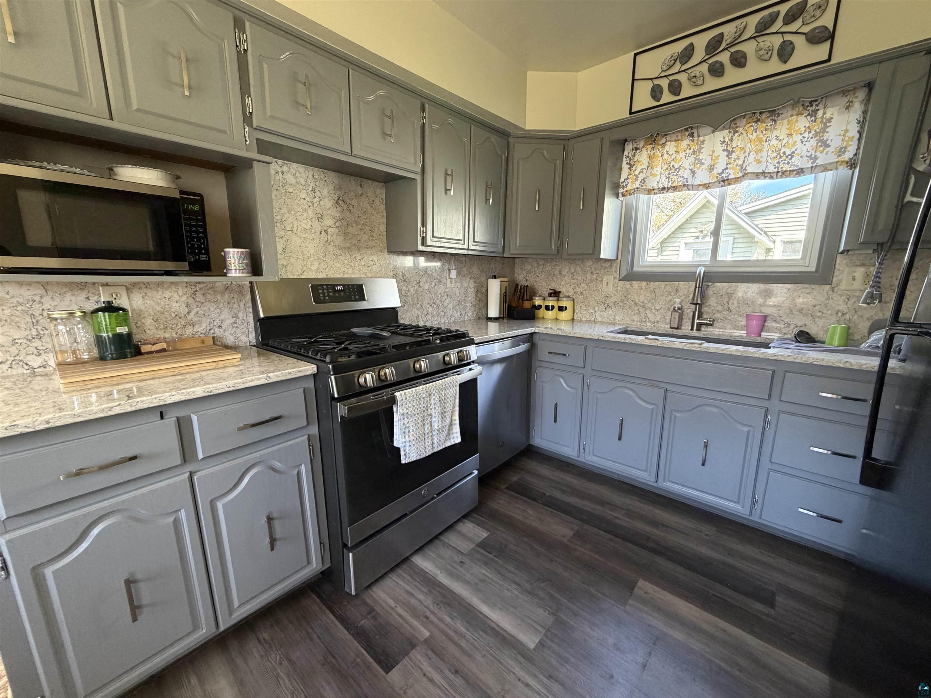 1619 Susquehanna Ave, Superior, WI 54880 Listing Photo  4
