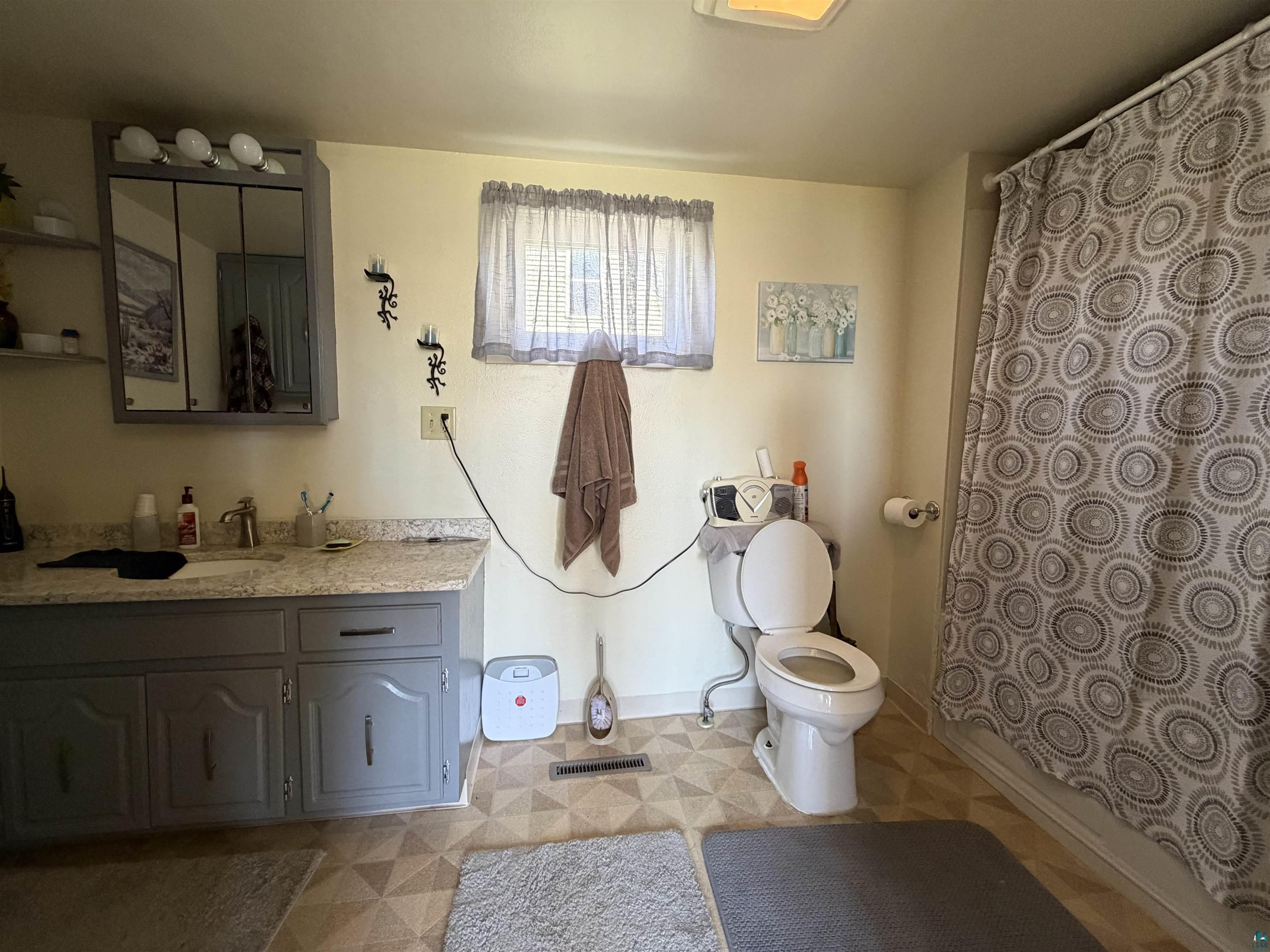1619 Susquehanna Ave, Superior, WI 54880 Listing Photo  10