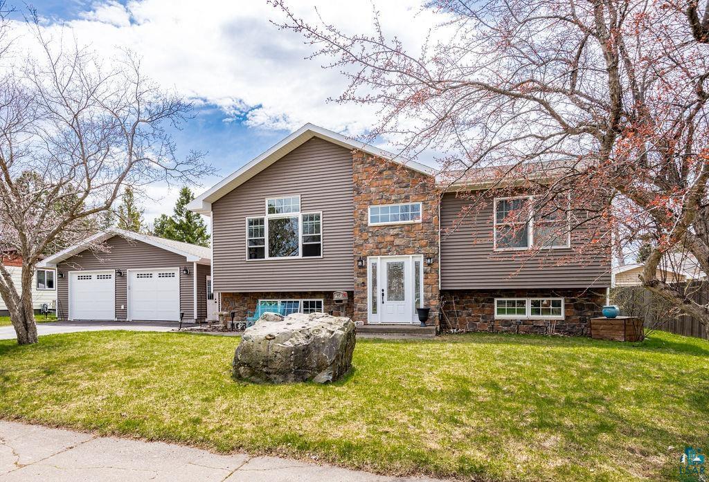 412 Agate St, Cloquet, MN 55720 Listing Photo  1