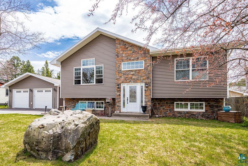 412 Agate St, Cloquet, MN 55720 Listing Photo  2