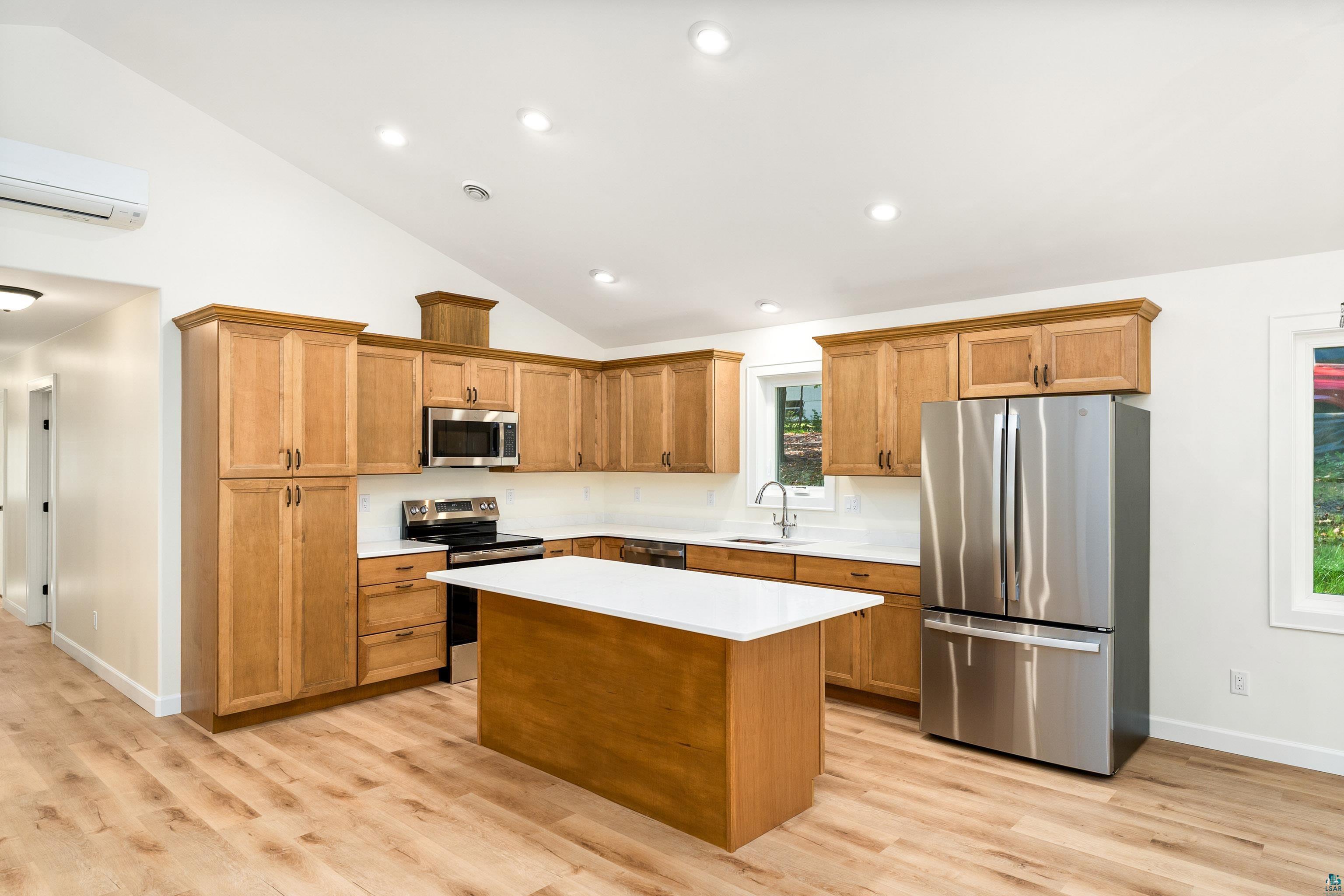 1804 Rice Lake Rd, Duluth, MN 55811 Listing Photo  11