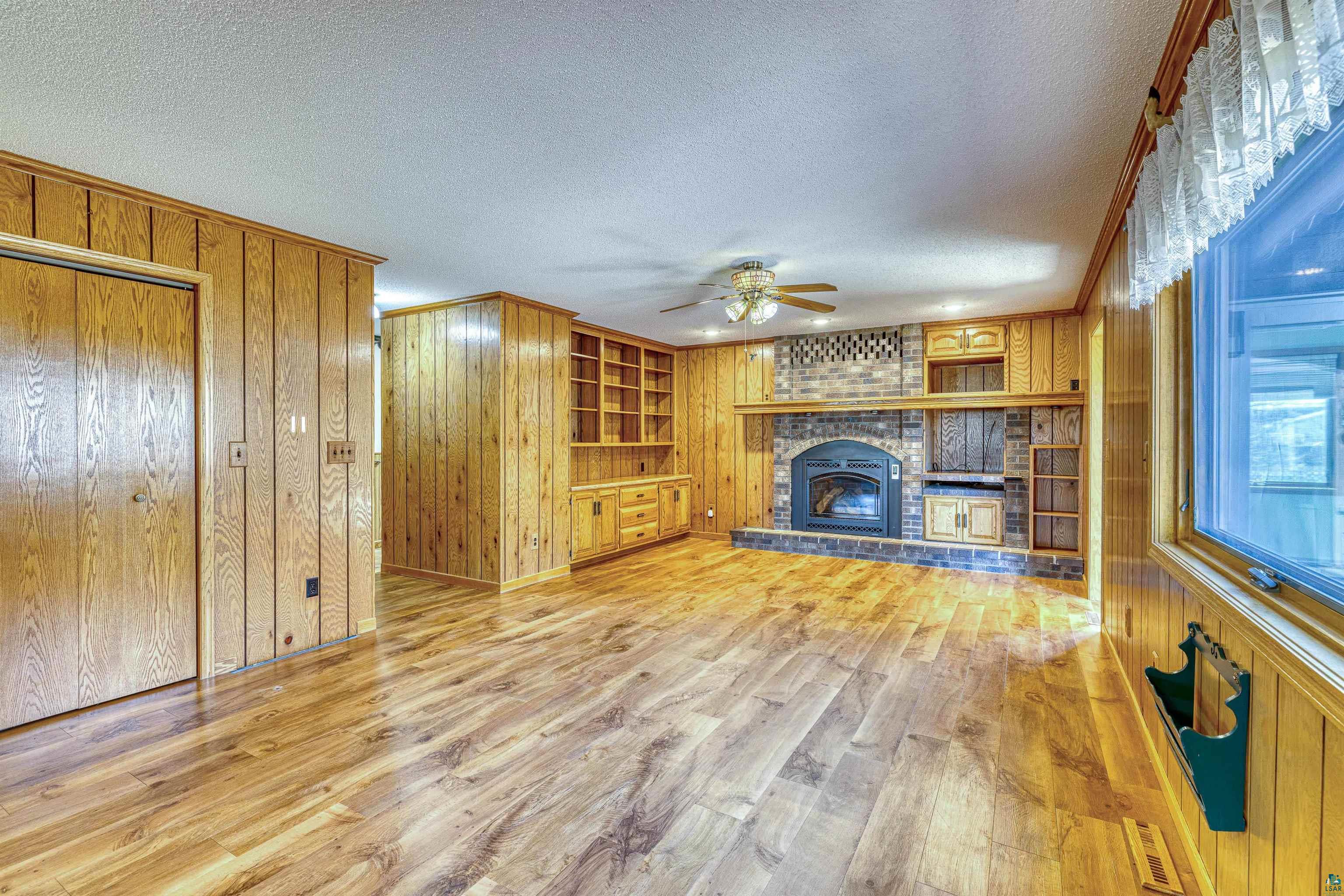 1404 E 10th St, Superior, WI 54880 Listing Photo  12