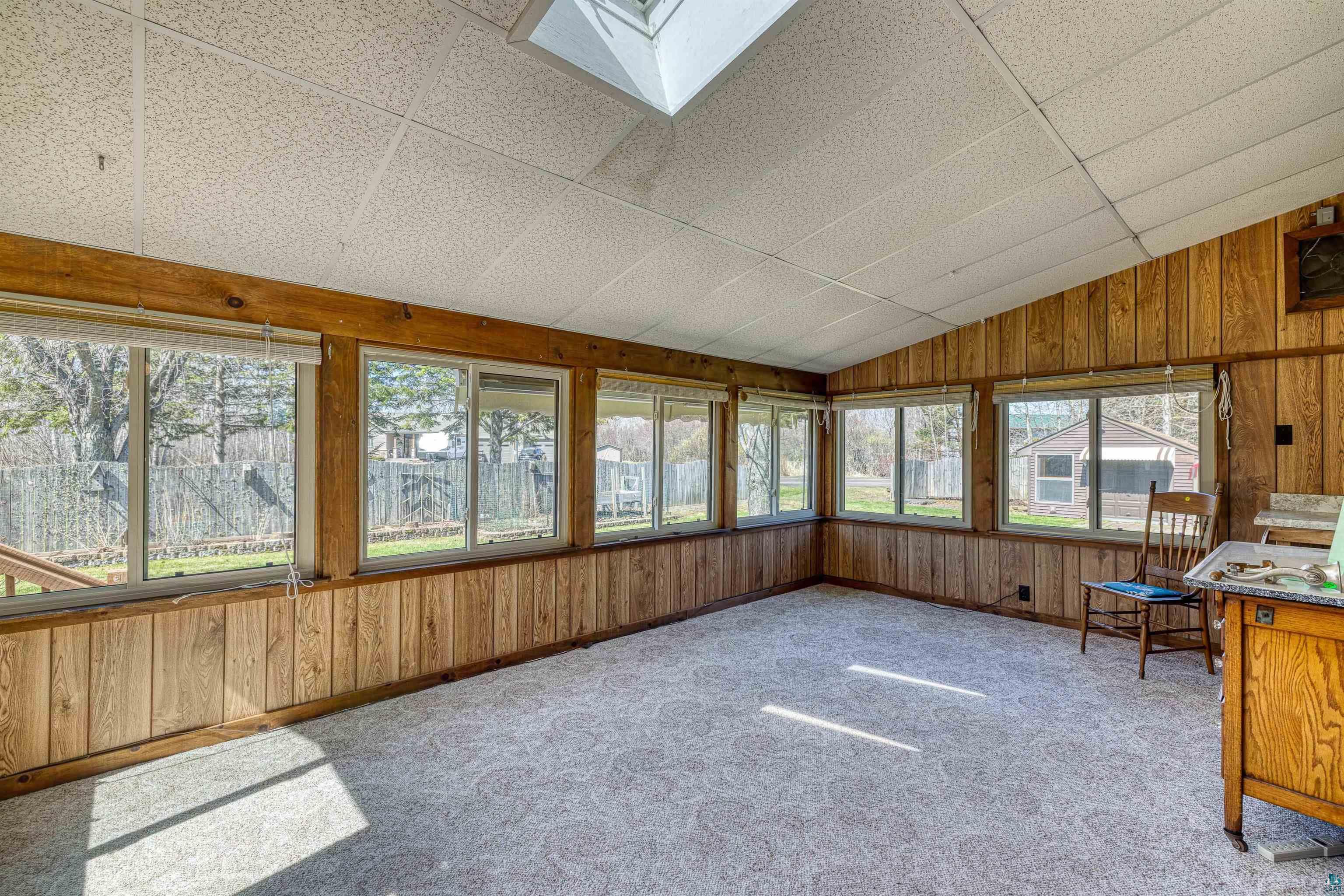 1404 E 10th St, Superior, WI 54880 Listing Photo  17