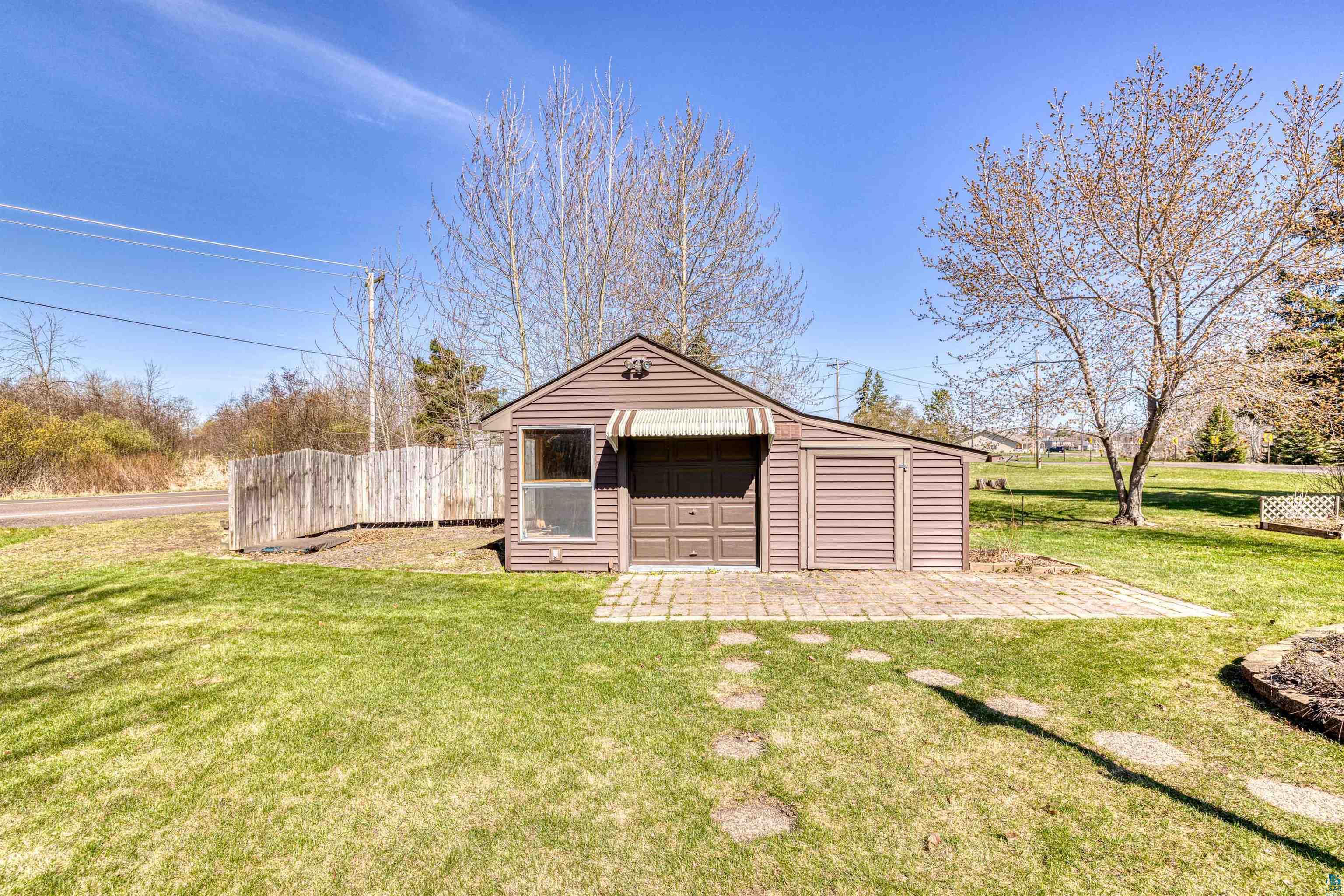 1404 E 10th St, Superior, WI 54880 Listing Photo  47