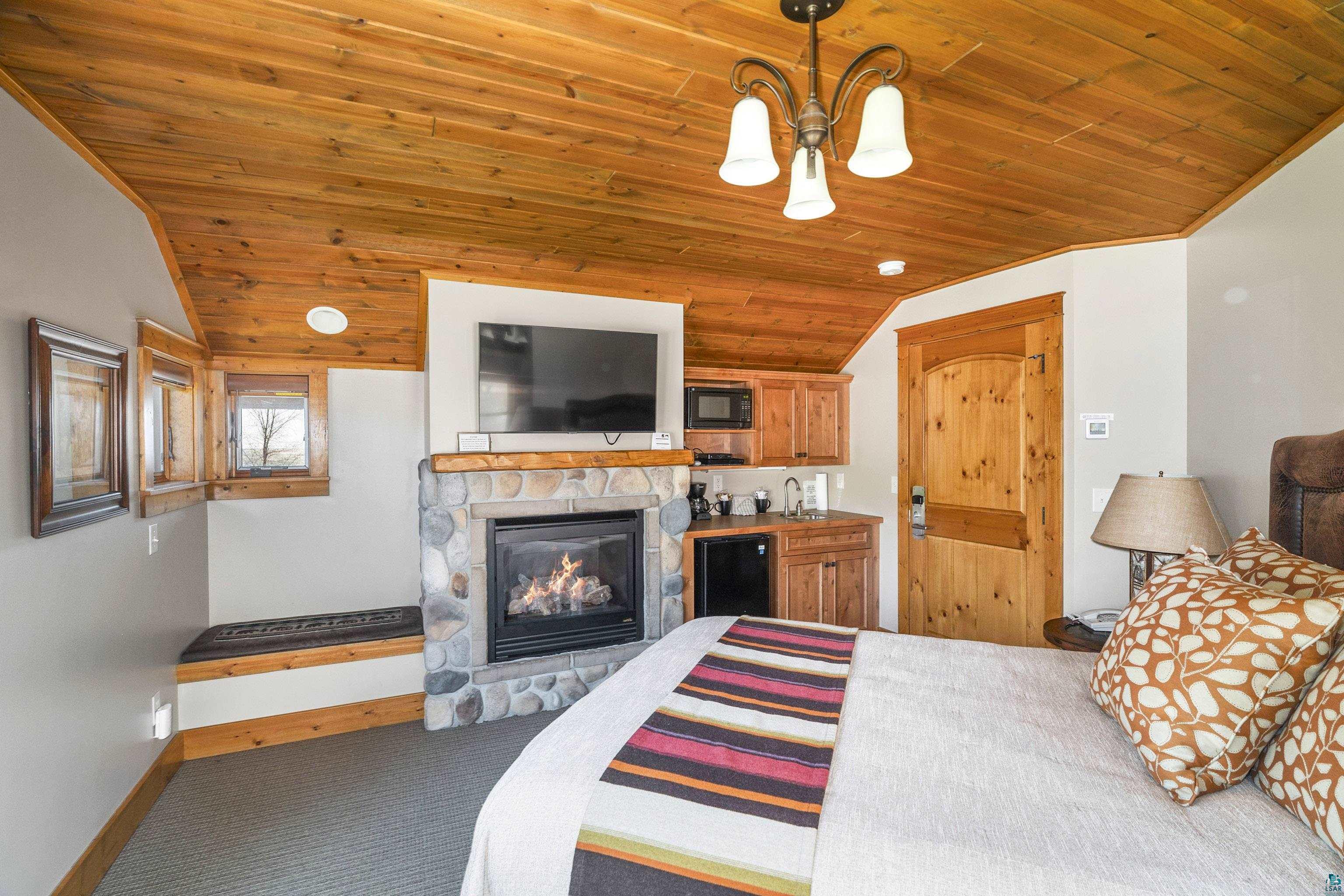 2826 Highway 61, #380, Two Harbors, MN 55616 Listing Photo  31
