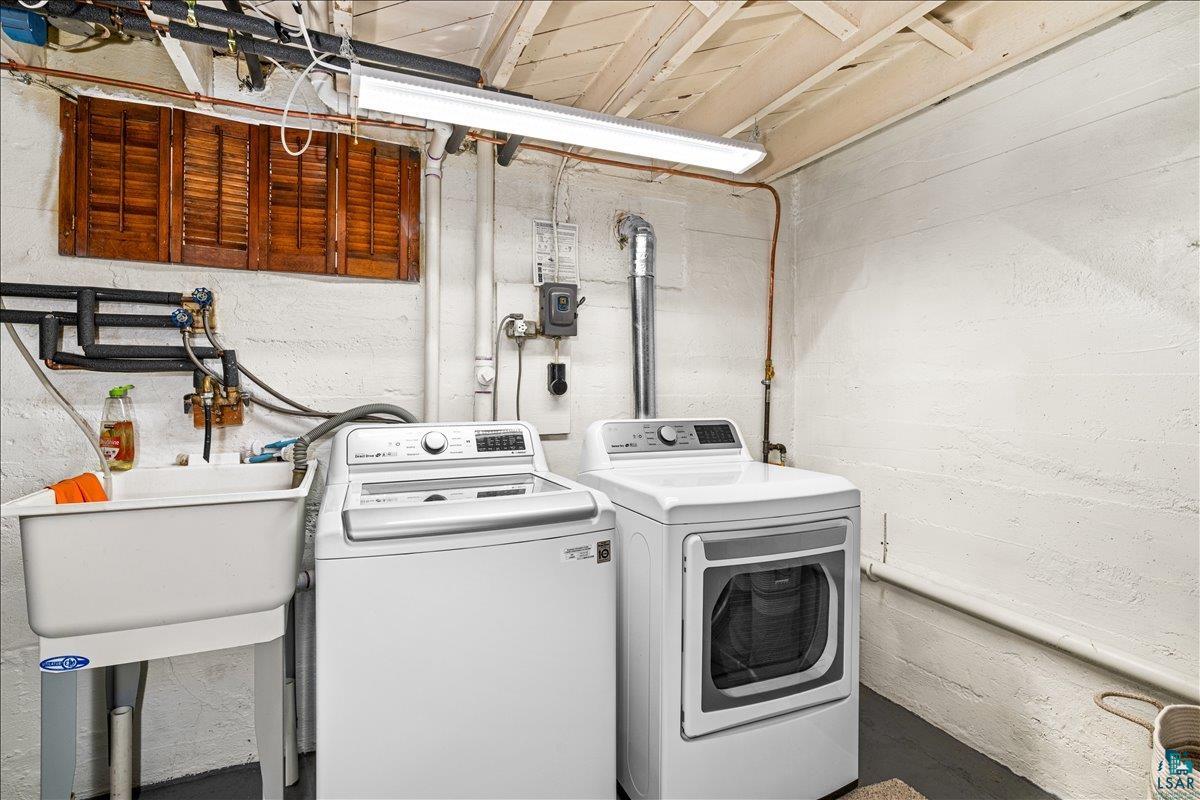 313 22nd St, Cloquet, MN 55720 Listing Photo  24