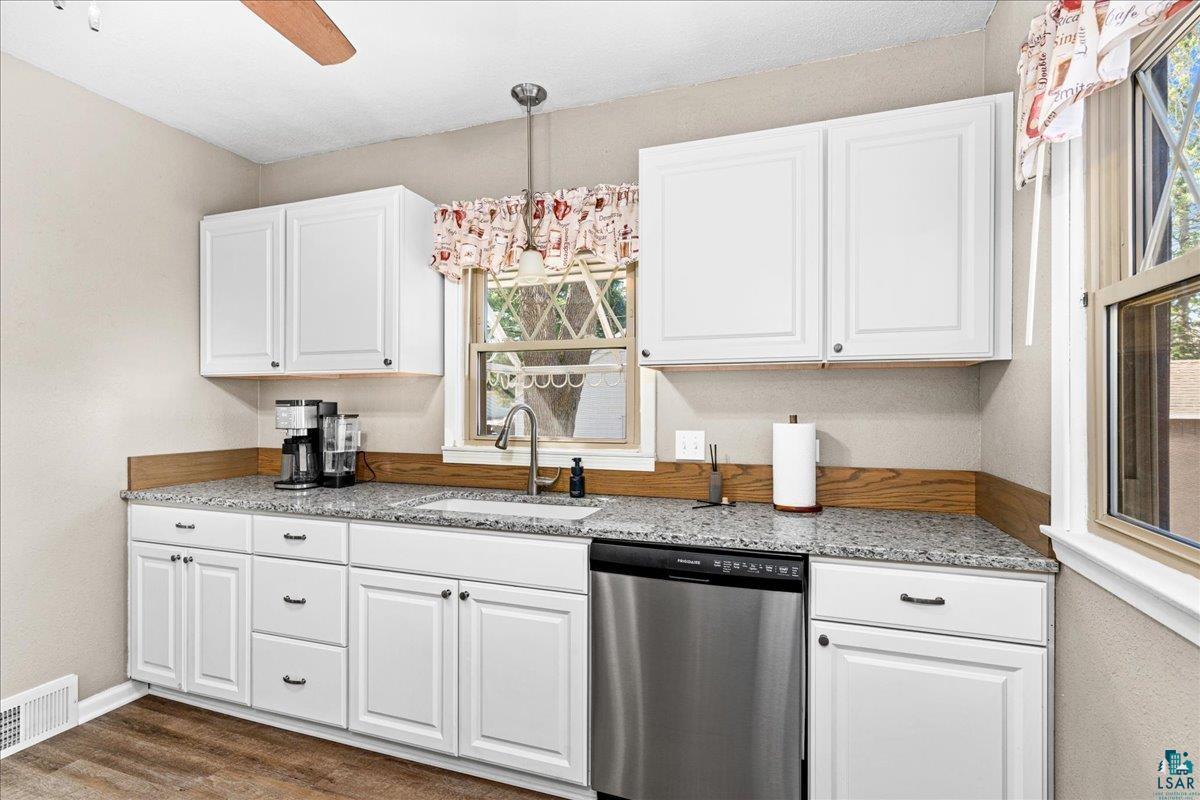313 22nd St, Cloquet, MN 55720 Listing Photo  10