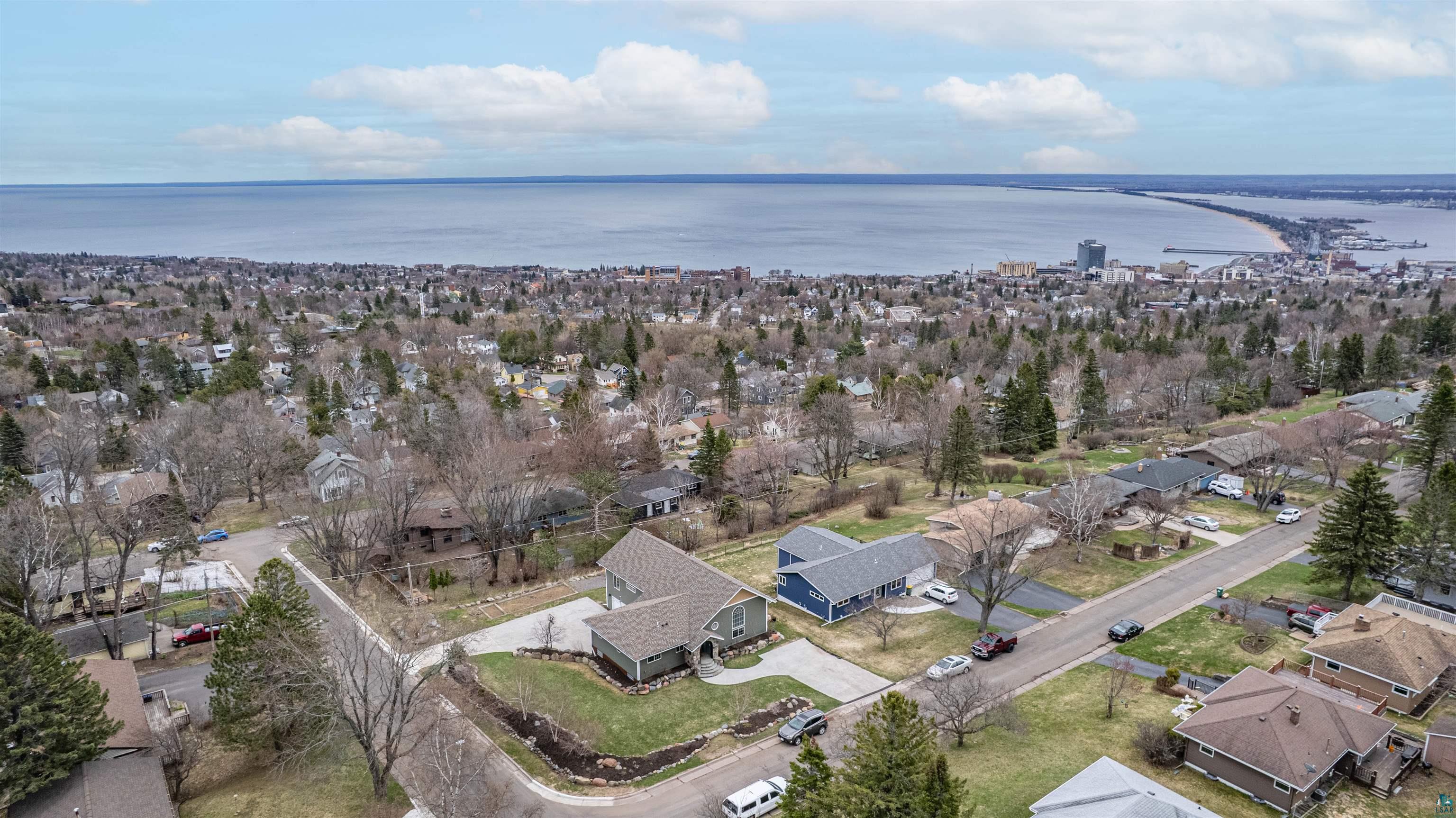 1524 Boulevard Pl, Duluth, MN 55811 Listing Photo  5