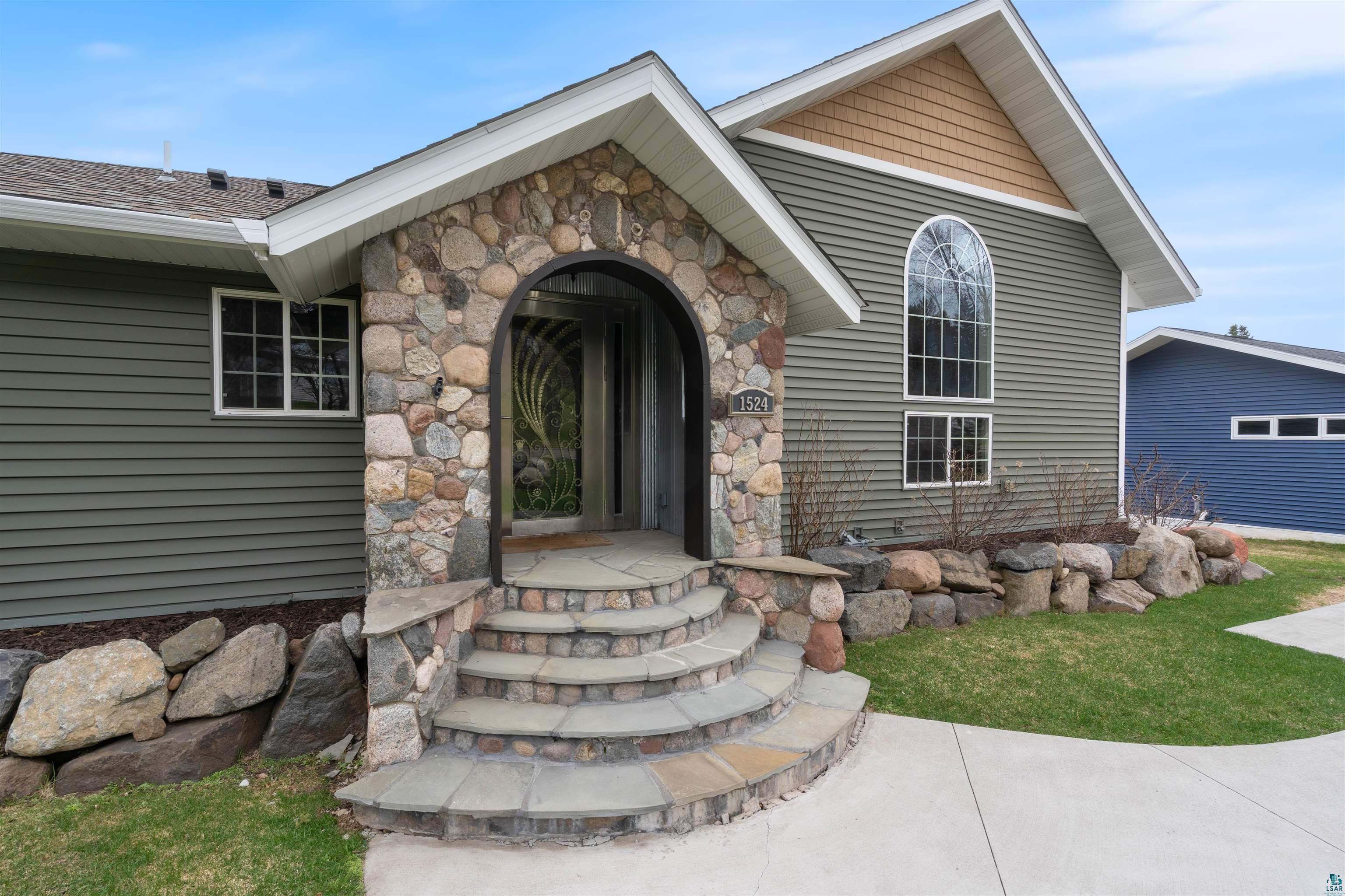 1524 Boulevard Pl, Duluth, MN 55811 Listing Photo  6