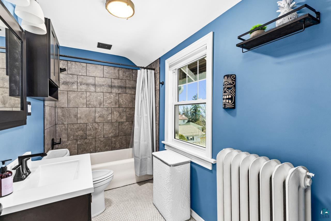 2820 E 2nd St, Duluth, MN 55812 Listing Photo  26