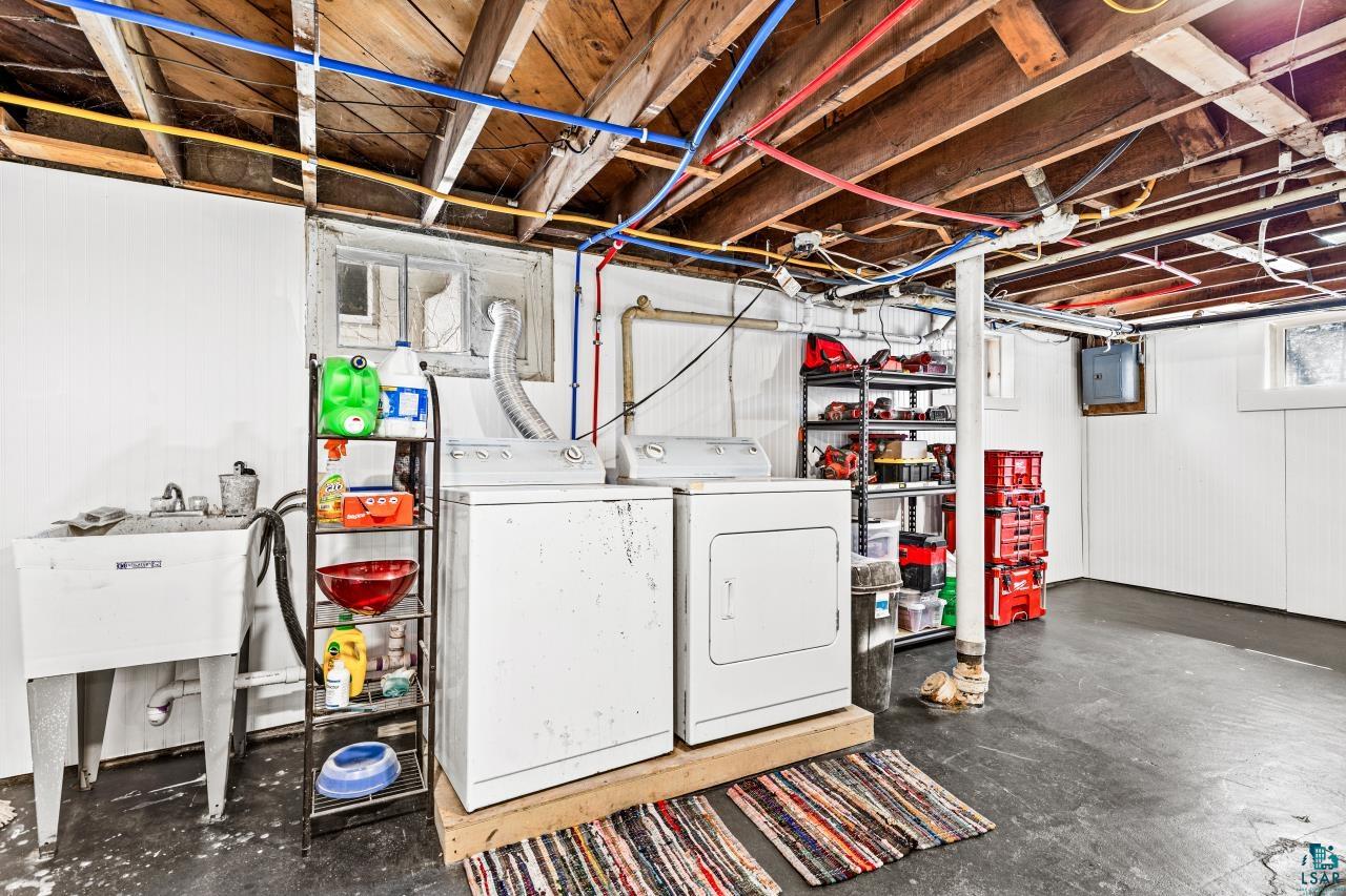 2820 E 2nd St, Duluth, MN 55812 Listing Photo  37