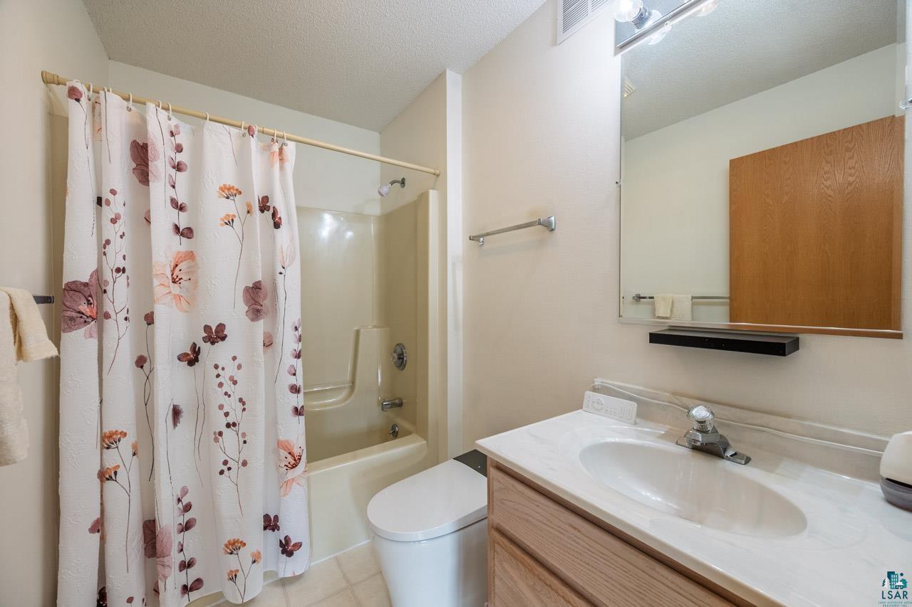 2506 E 21st Ave, #-, Hibbing, MN 55746 Listing Photo  22