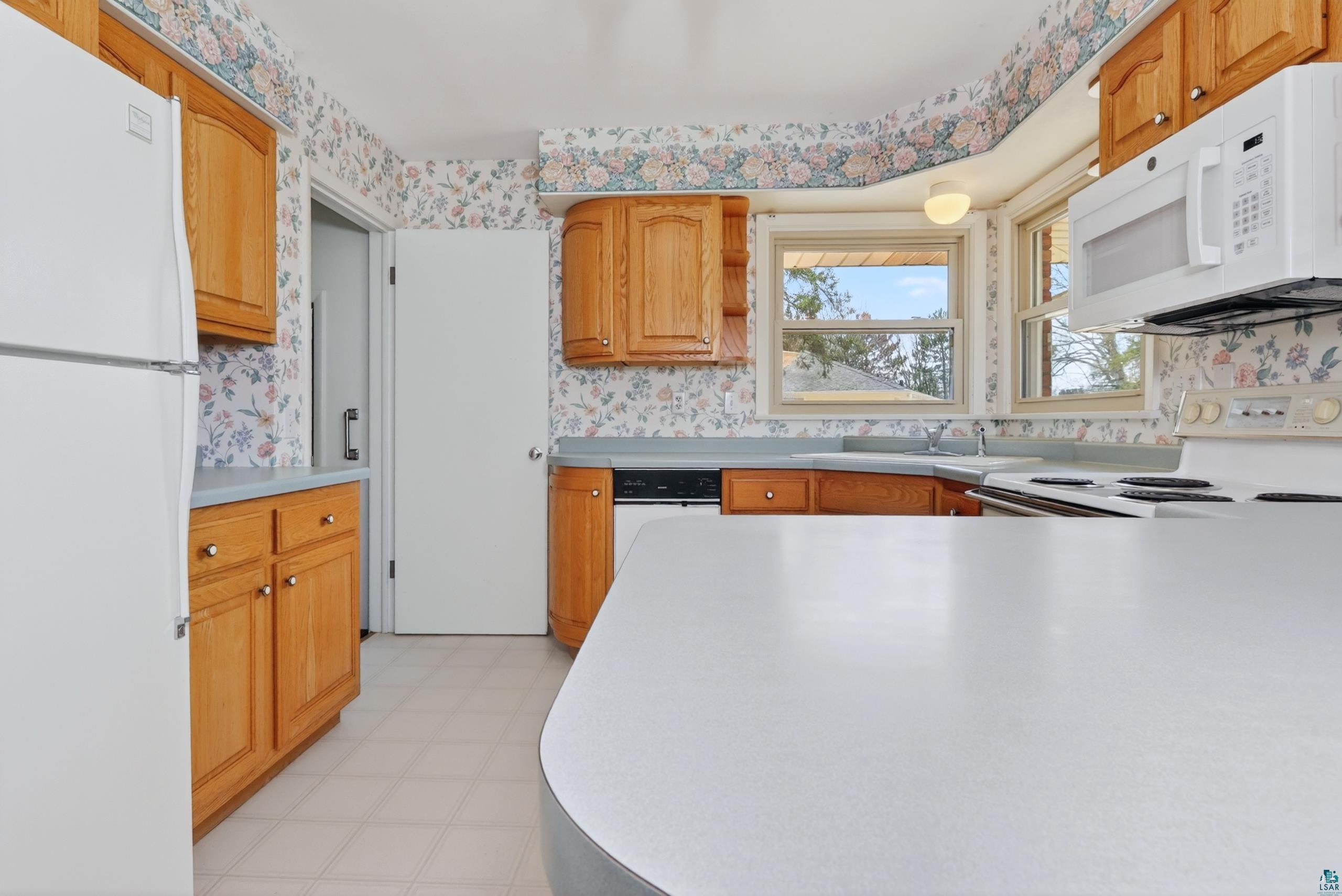 306 Ridgewood Dr, Cloquet, MN 55720 Listing Photo  10