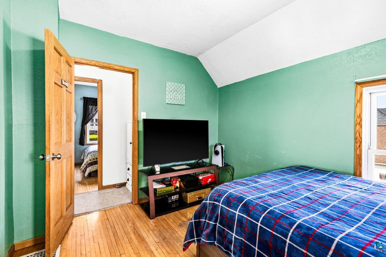 822 E 7th St, Duluth, MN 55805 Listing Photo  23