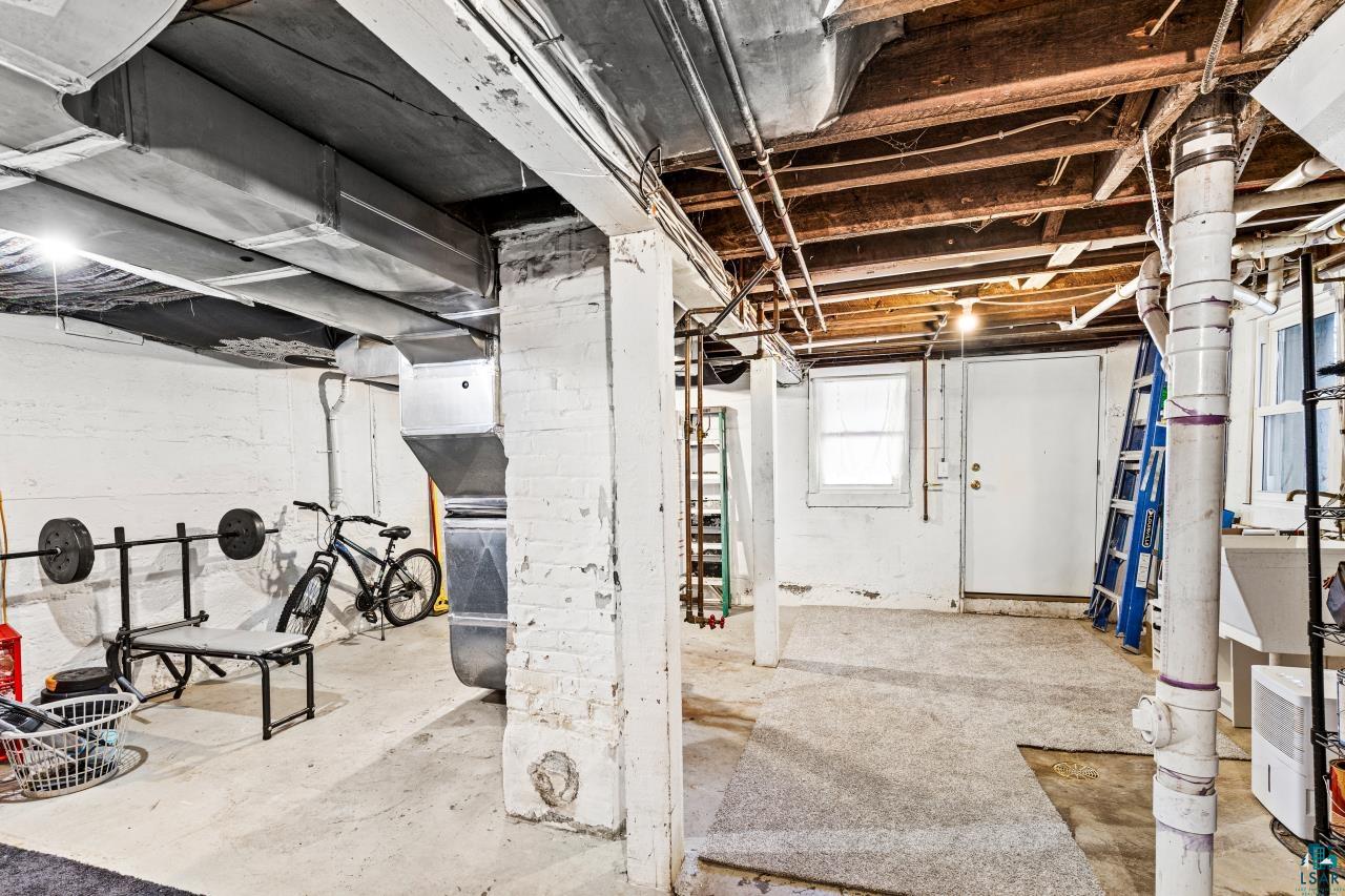 822 E 7th St, Duluth, MN 55805 Listing Photo  46
