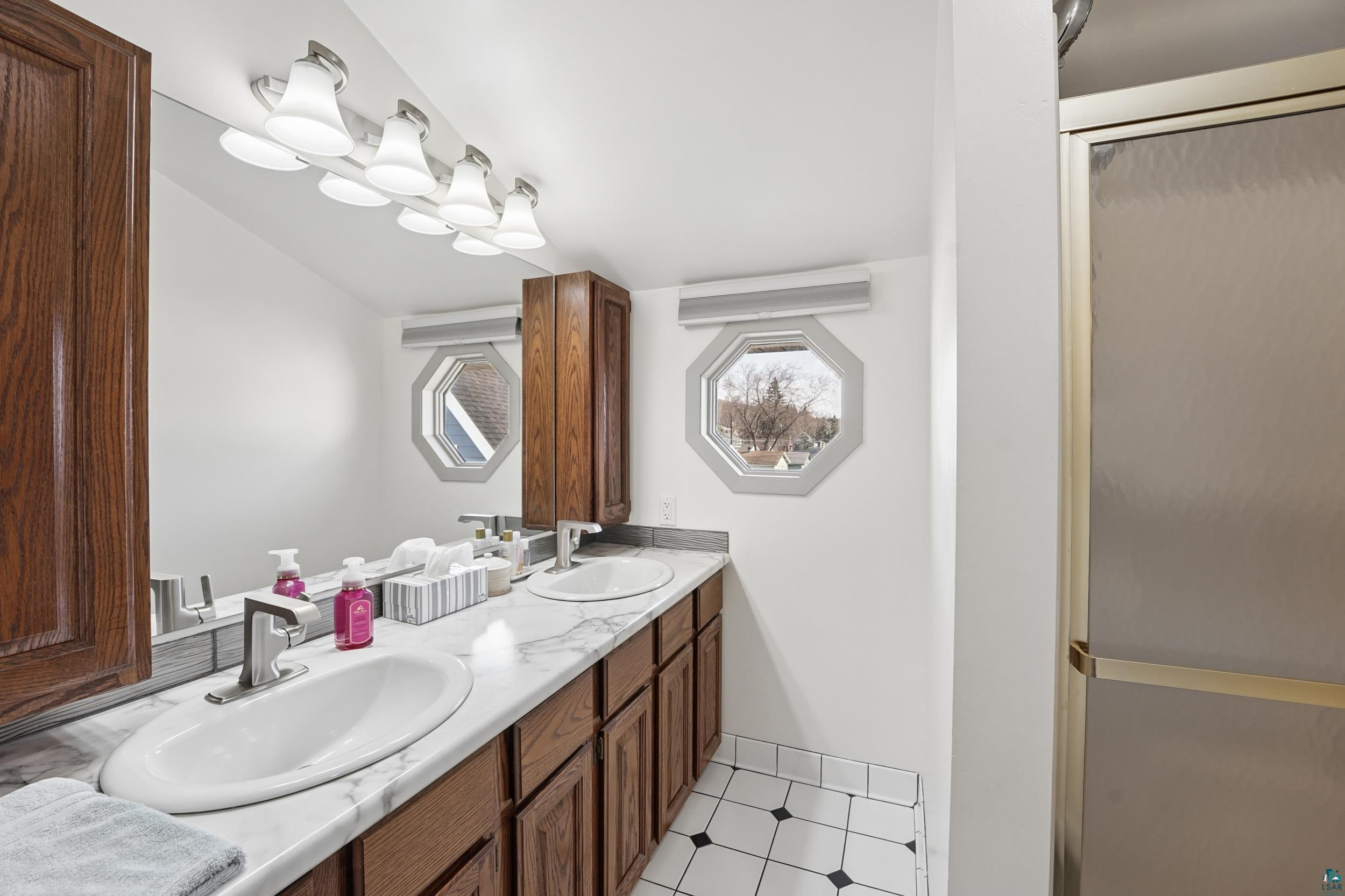 4219 W 8th St, Duluth, MN 55807 Listing Photo  15