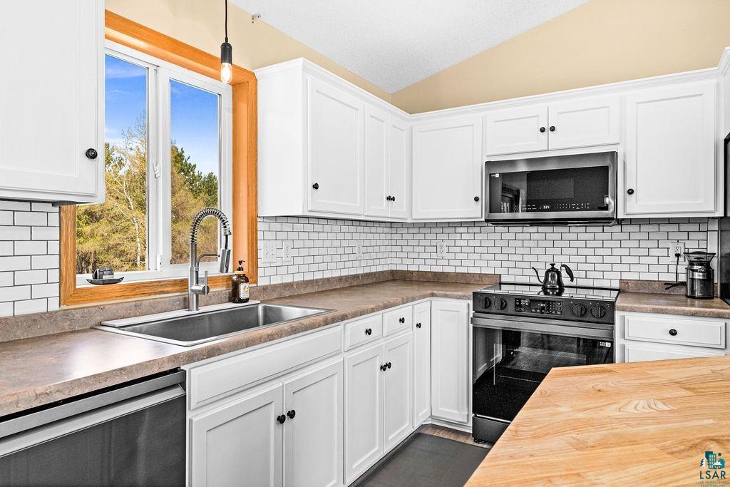 49 Harmony Dr, Esko, MN 55733 Listing Photo  8