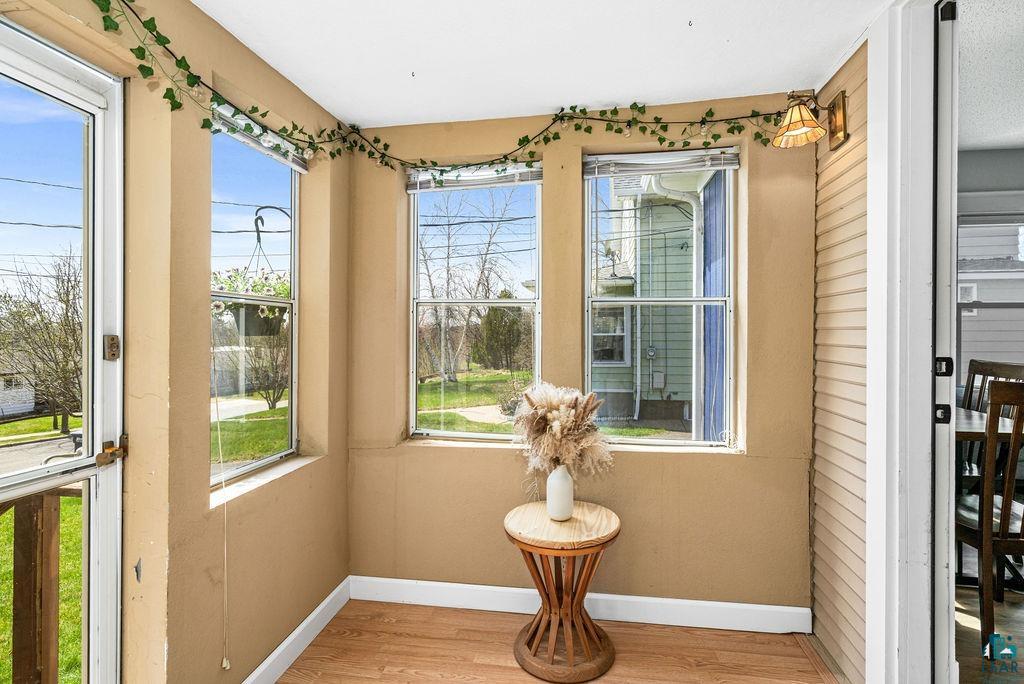 219 E Anoka St, Duluth, MN 55803 Listing Photo  7