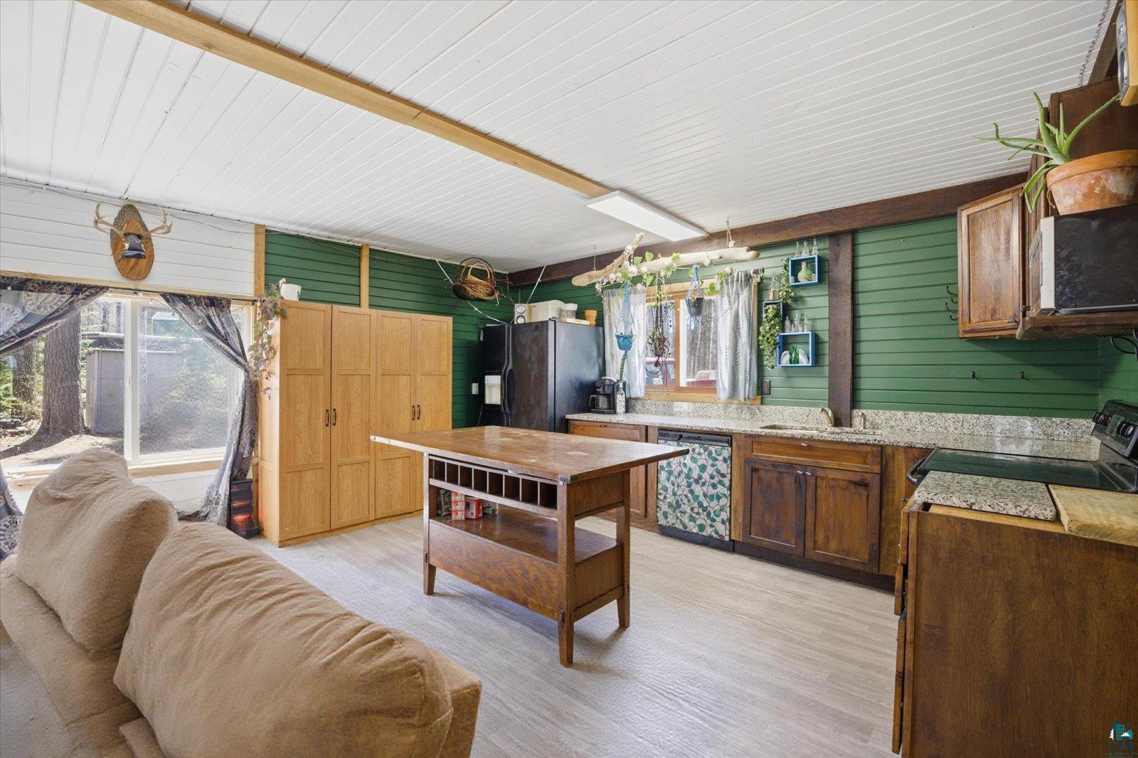 38204 Thornbury Way, Sturgeon Lake, MN 55783 Listing Photo  7