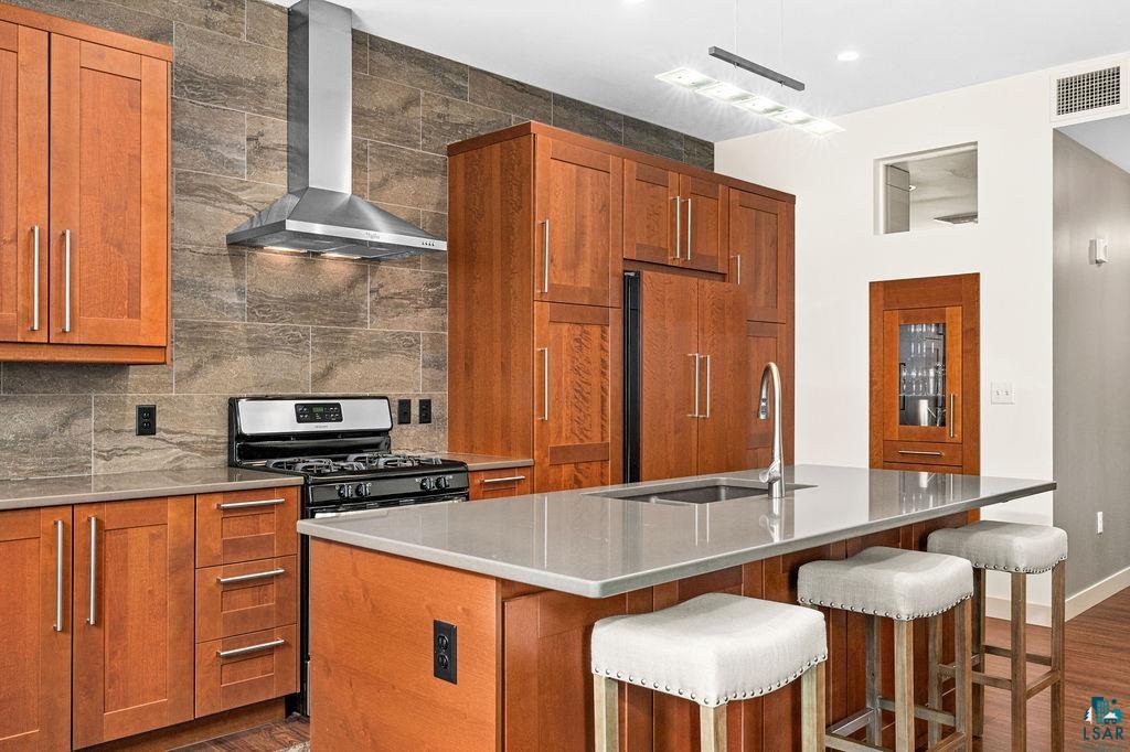 26 E Superior St, #406, Duluth, MN 55802 Listing Photo  4