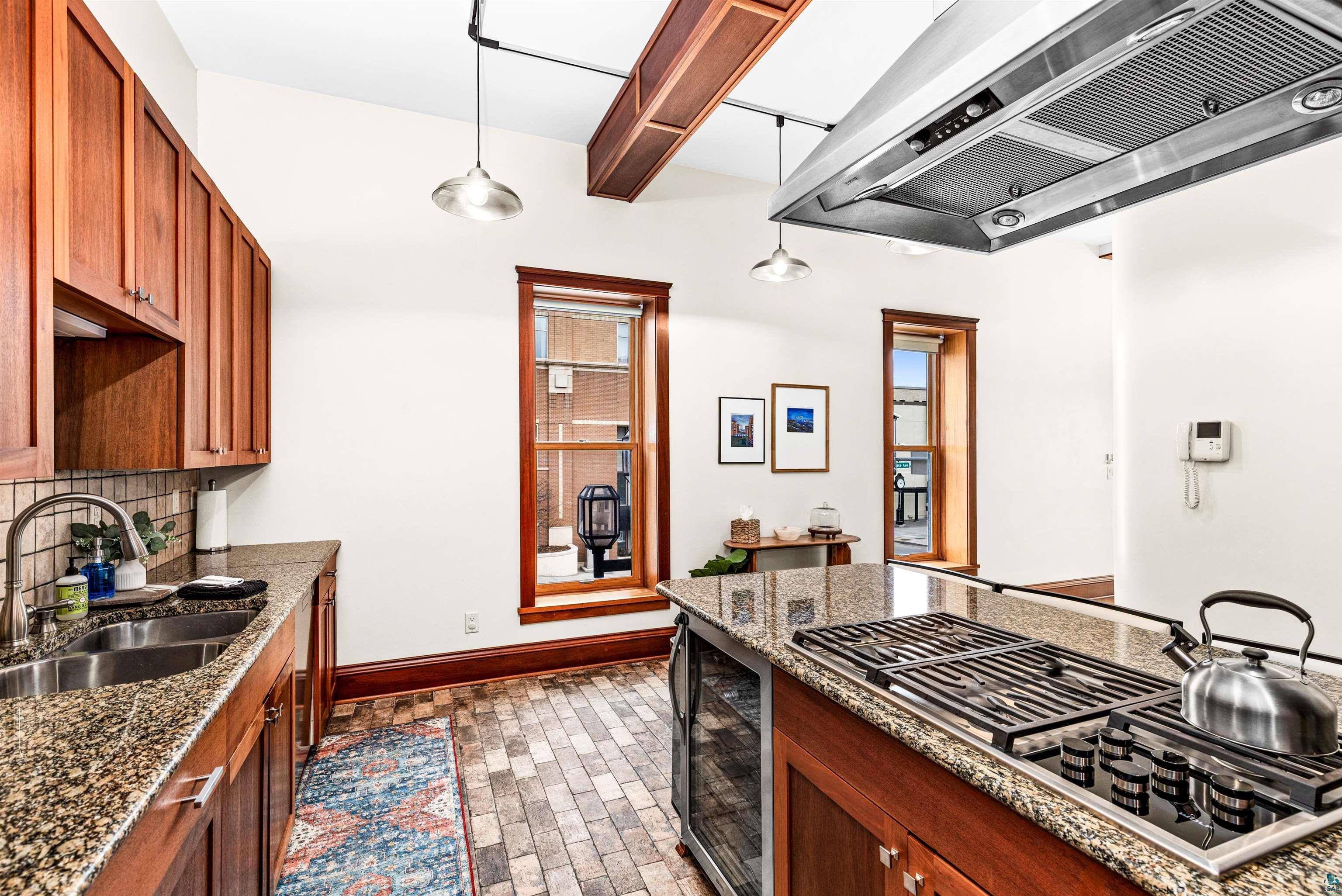 1 N Lake Ave, Duluth, MN 55805 Listing Photo  42