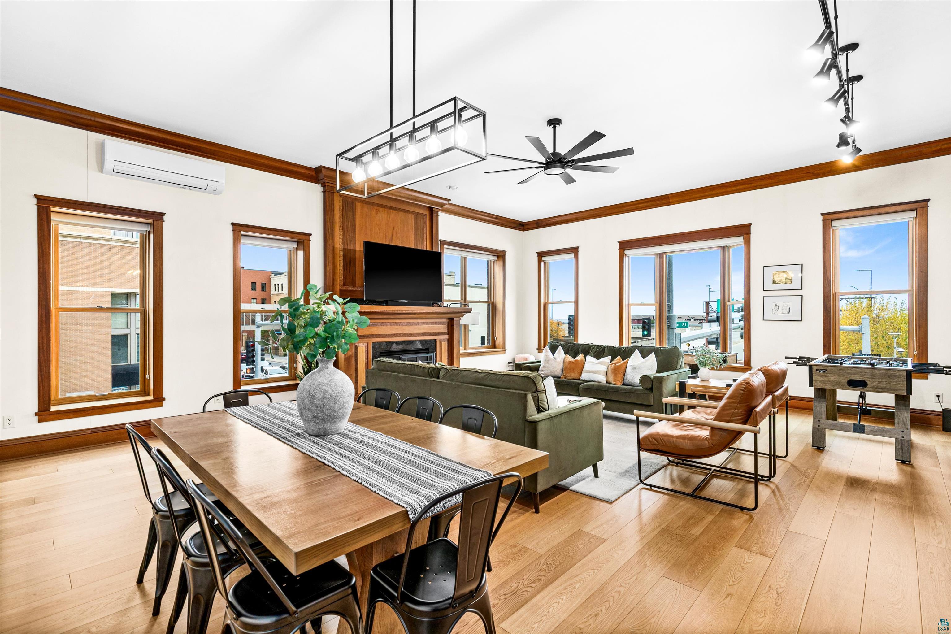 1 N Lake Ave, Duluth, MN 55805 Listing Photo  55