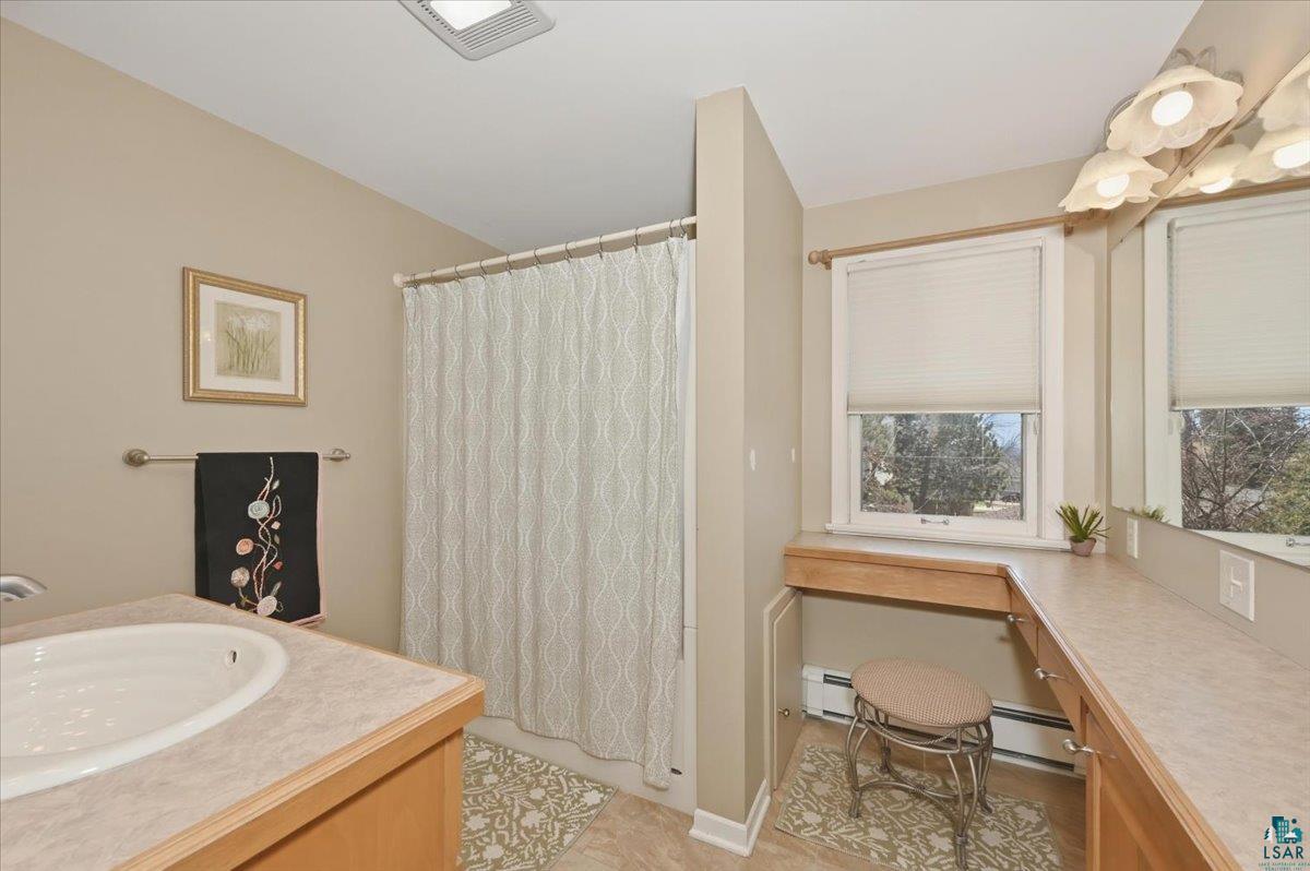 1918 W Kent Rd, Duluth, MN 55812 Listing Photo  15