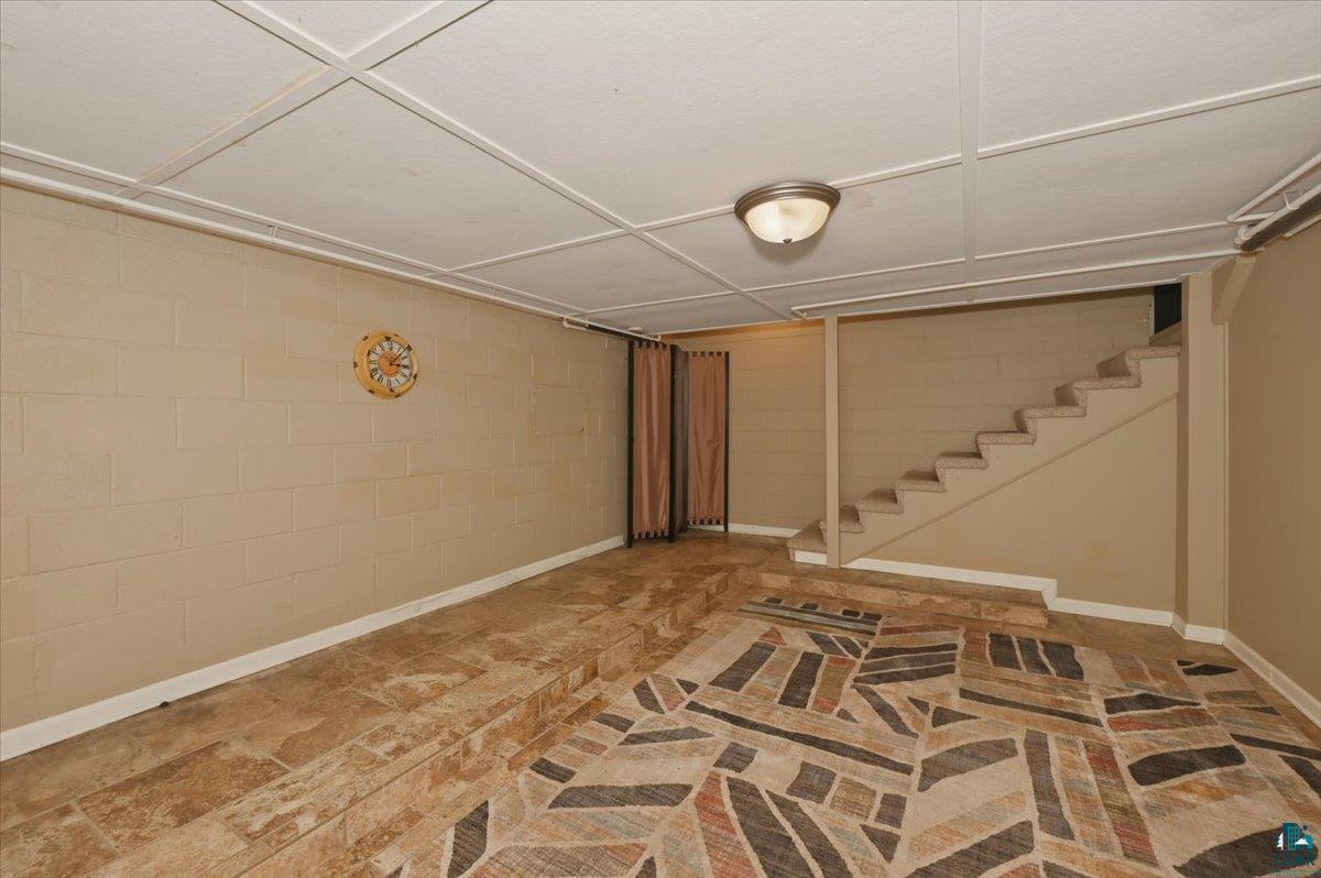 1918 W Kent Rd, Duluth, MN 55812 Listing Photo  29