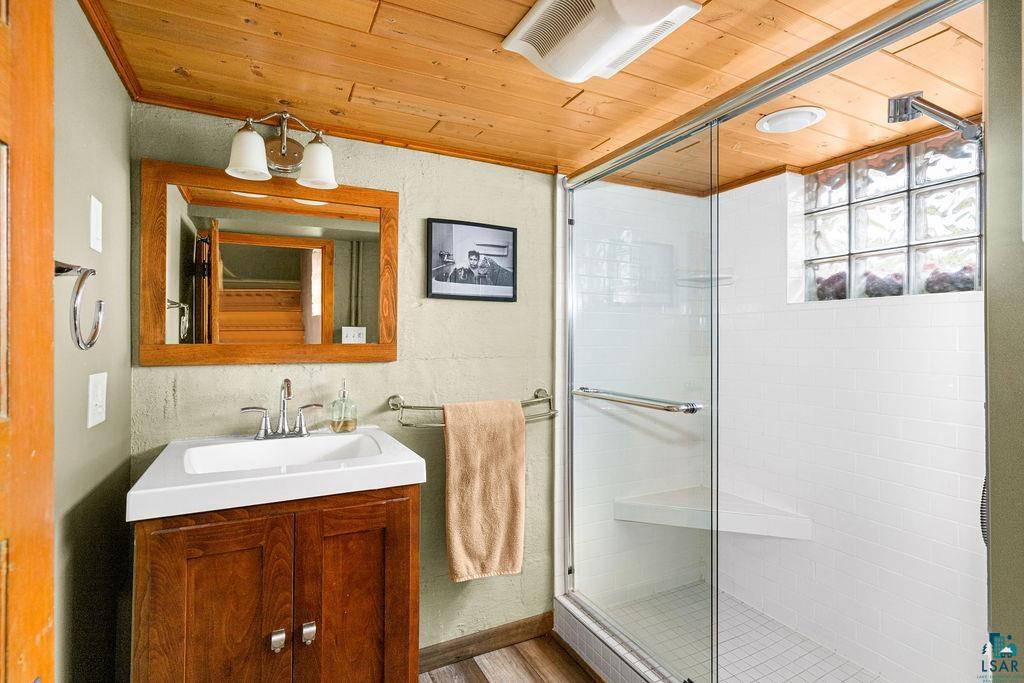 2312 E 8th St, Duluth, MN 55812 Listing Photo  16