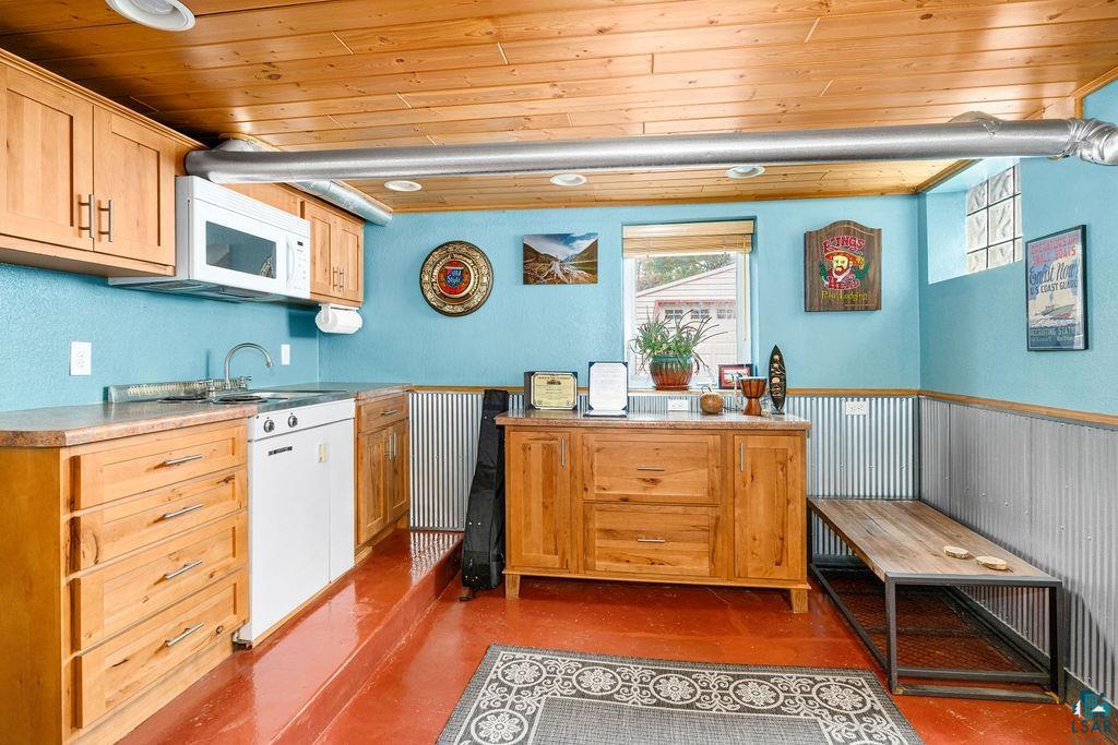 2312 E 8th St, Duluth, MN 55812 Listing Photo  19
