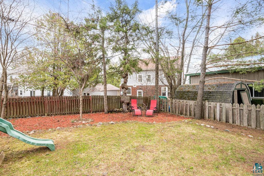 2312 E 8th St, Duluth, MN 55812 Listing Photo  37
