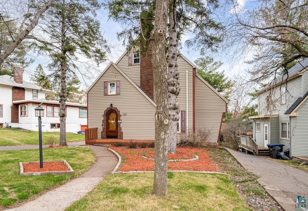 2312 E 8th St, Duluth, MN 55812 Listing Photo  43