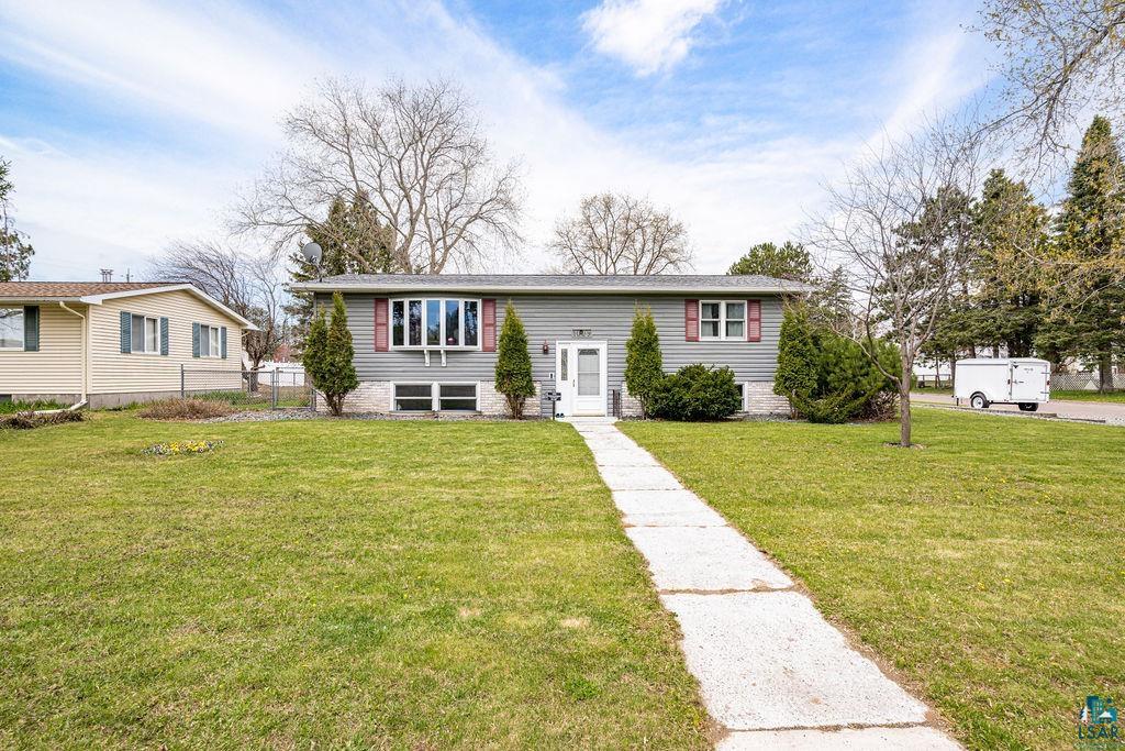 1009 15th St, Cloquet, MN 55720 Listing Photo  2