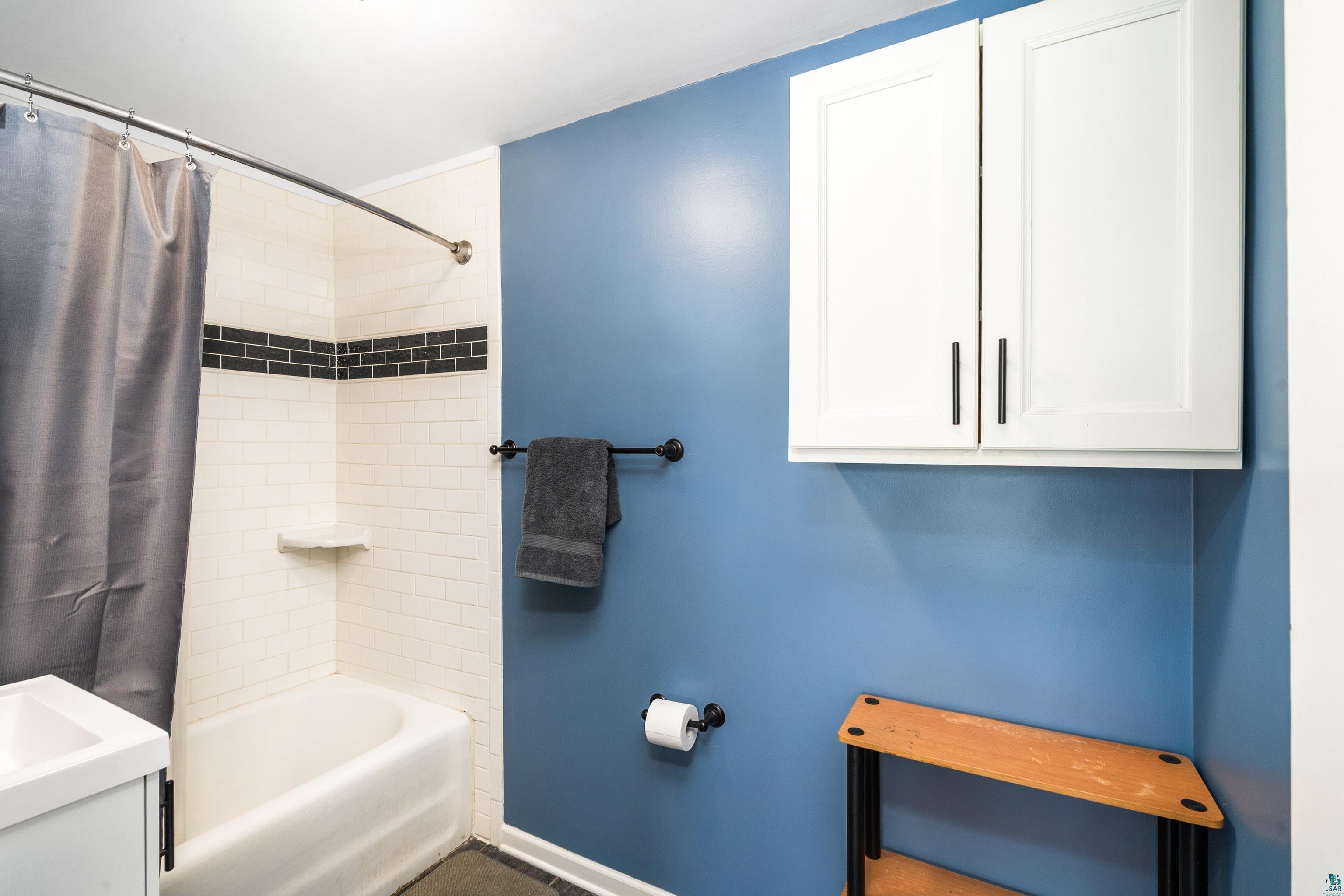 212 1/2 E 5th St, Duluth, MN 55805 Listing Photo  19