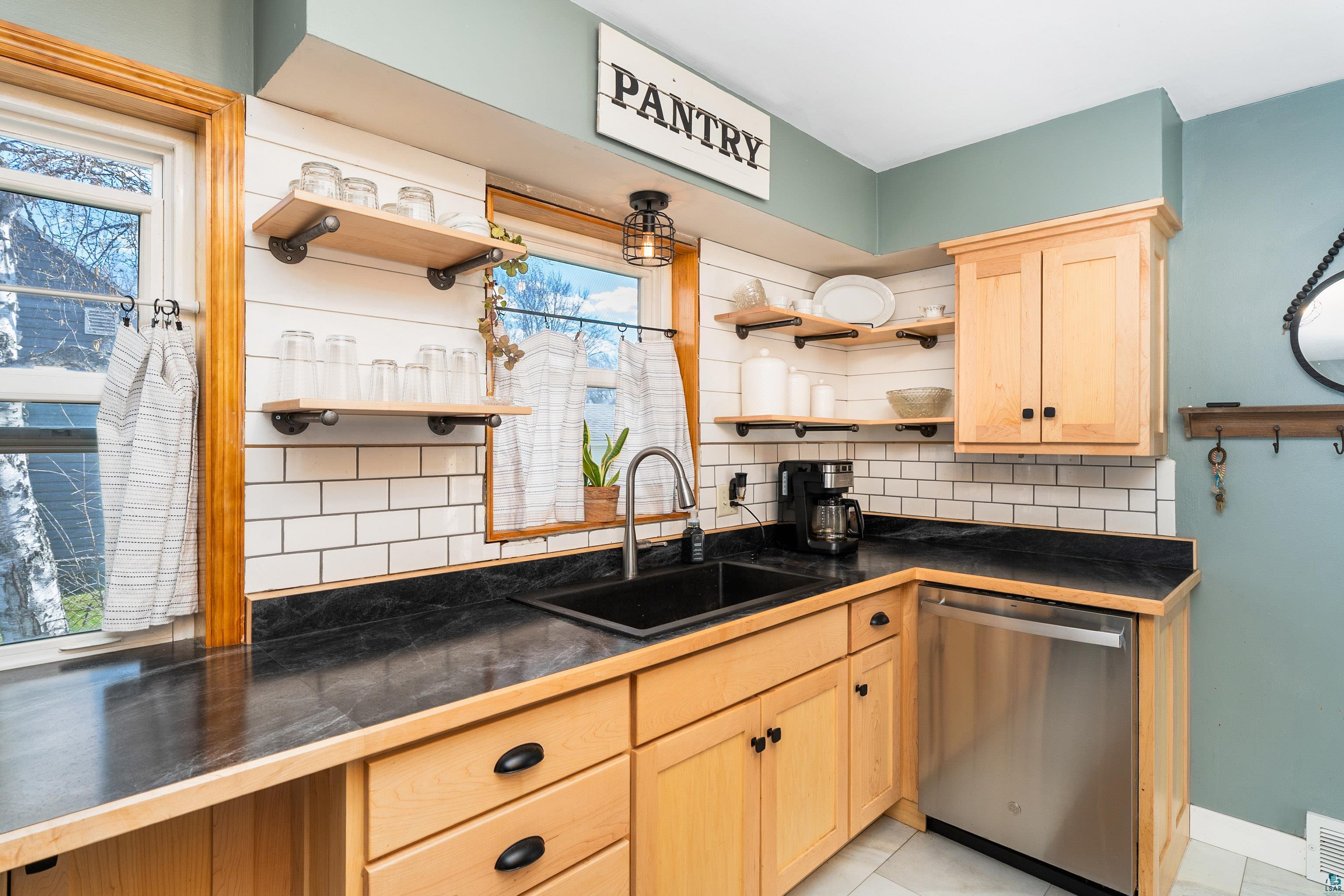 1257 91st Ave W, Duluth, MN 55805 Listing Photo  12