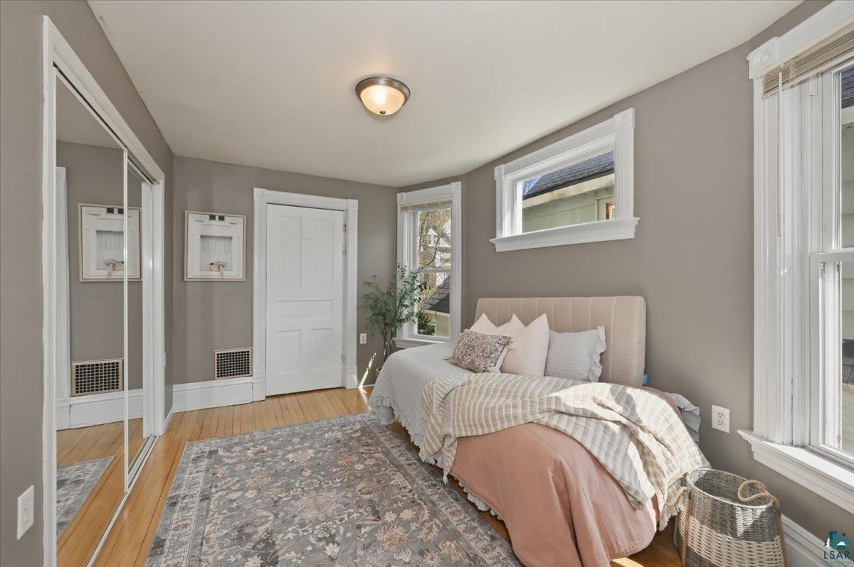 2117 W 4th St, Duluth, MN 55806 Listing Photo  13