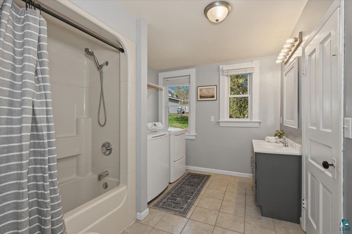 2117 W 4th St, Duluth, MN 55806 Listing Photo  15