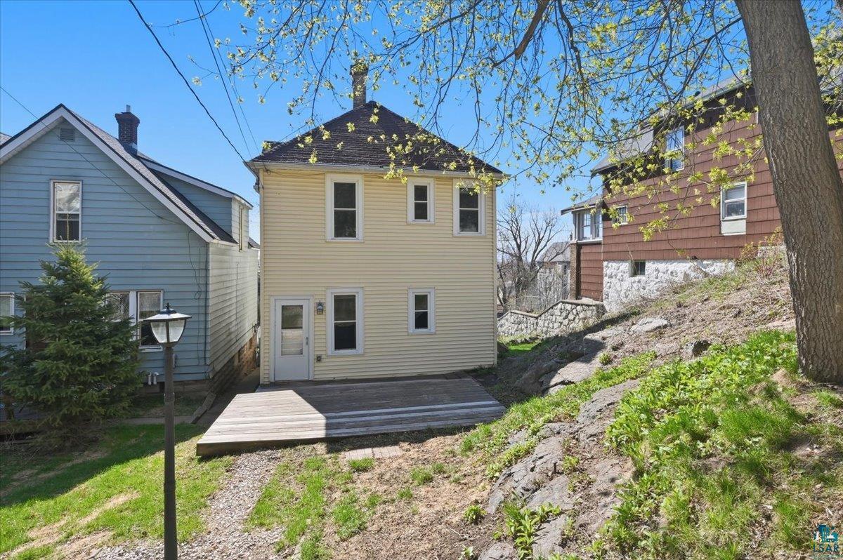 2117 W 4th St, Duluth, MN 55806 Listing Photo  18